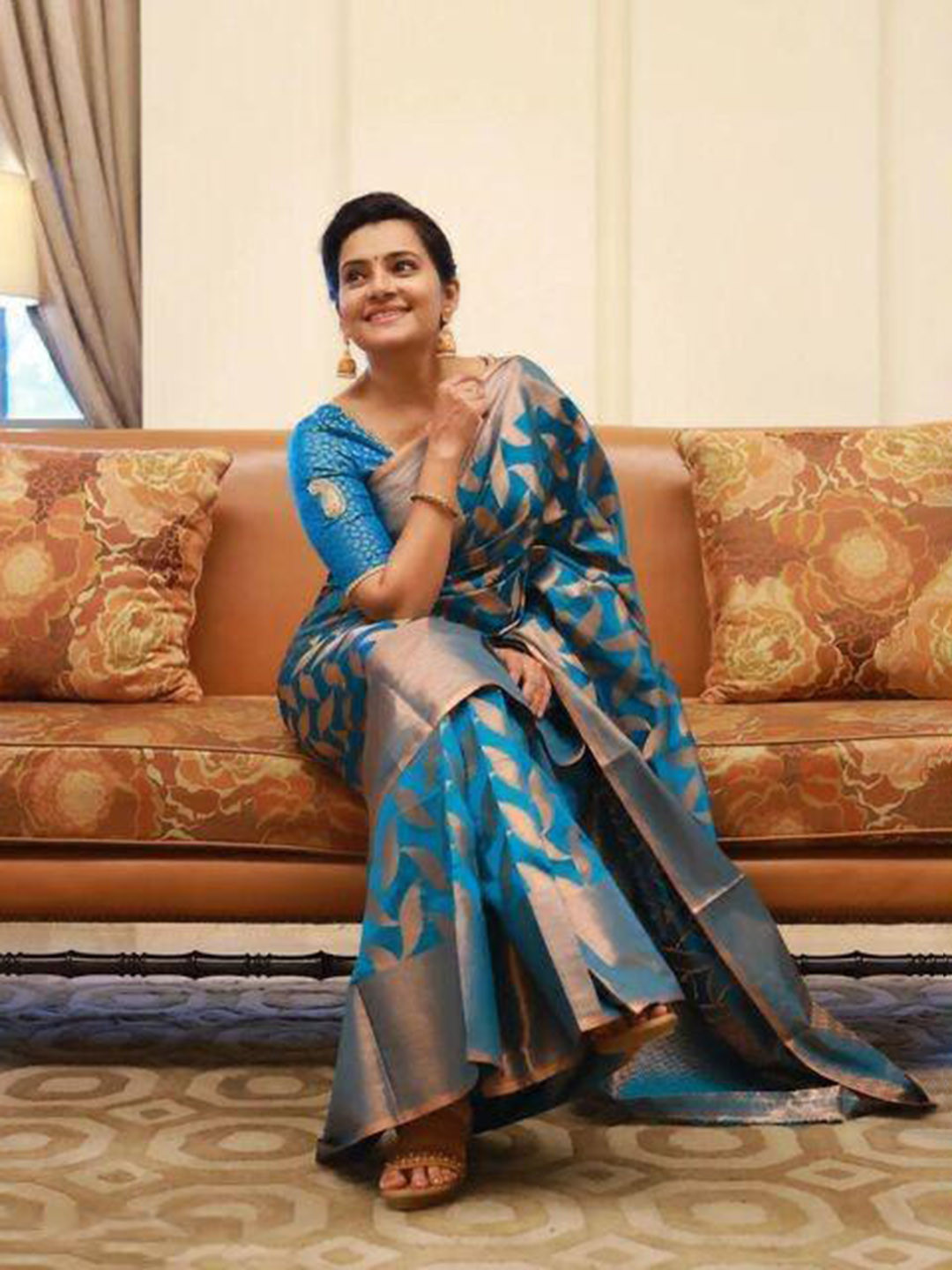 

Fashion Booms Floral Woven Design Zari Pure Silk Kanjeevaram Saree, Blue