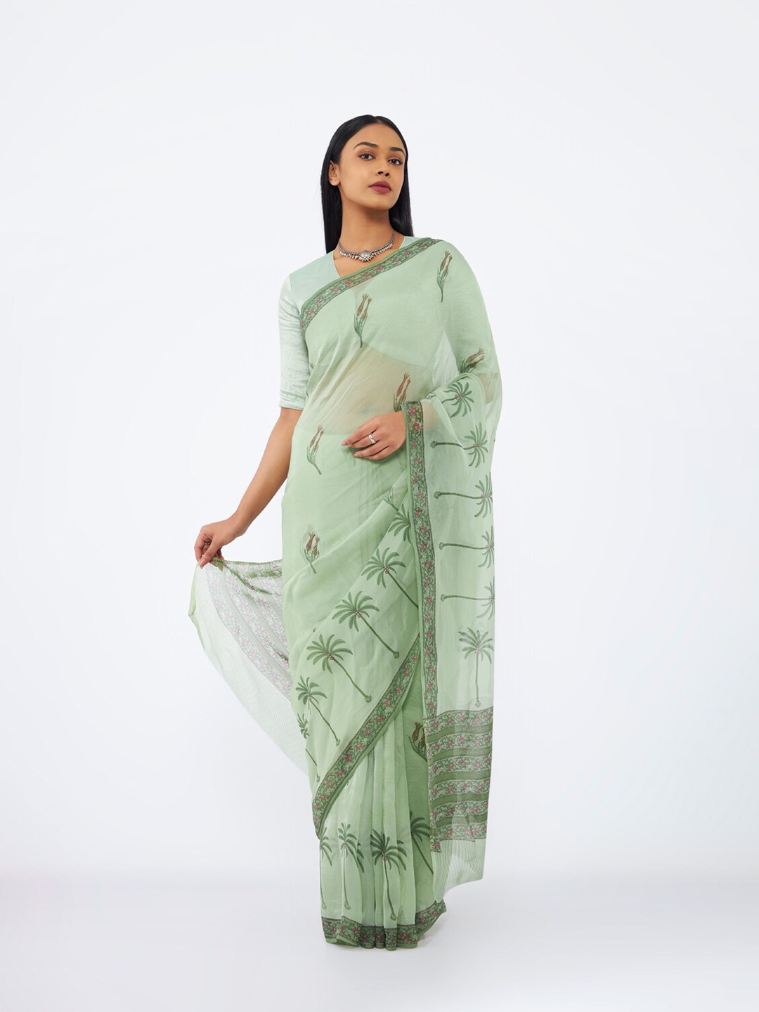 

Taneira Floral Organza Saree, Green