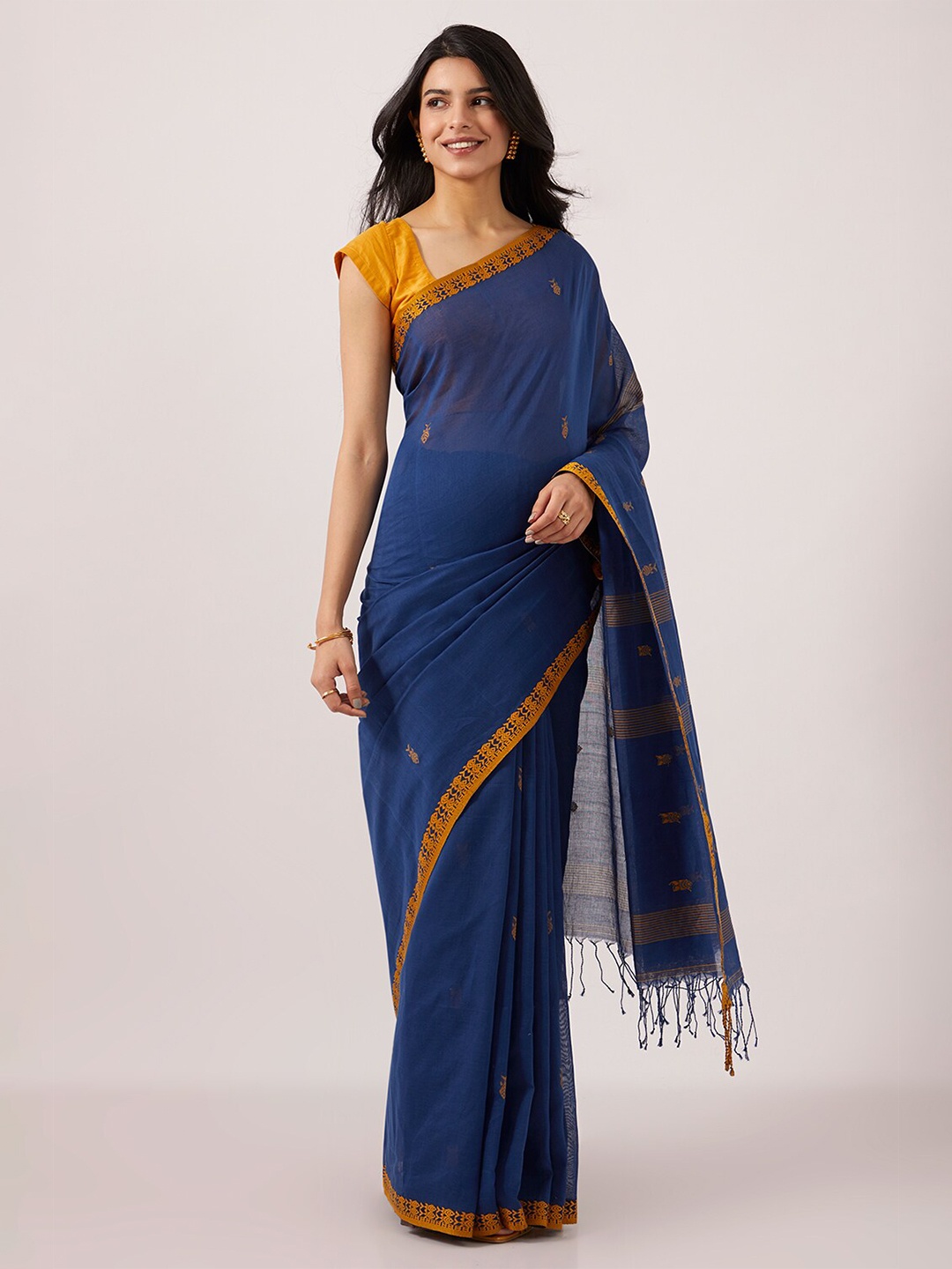 

Taneira Ethnic Motif Woven Design Pure Cotton Saree, Blue