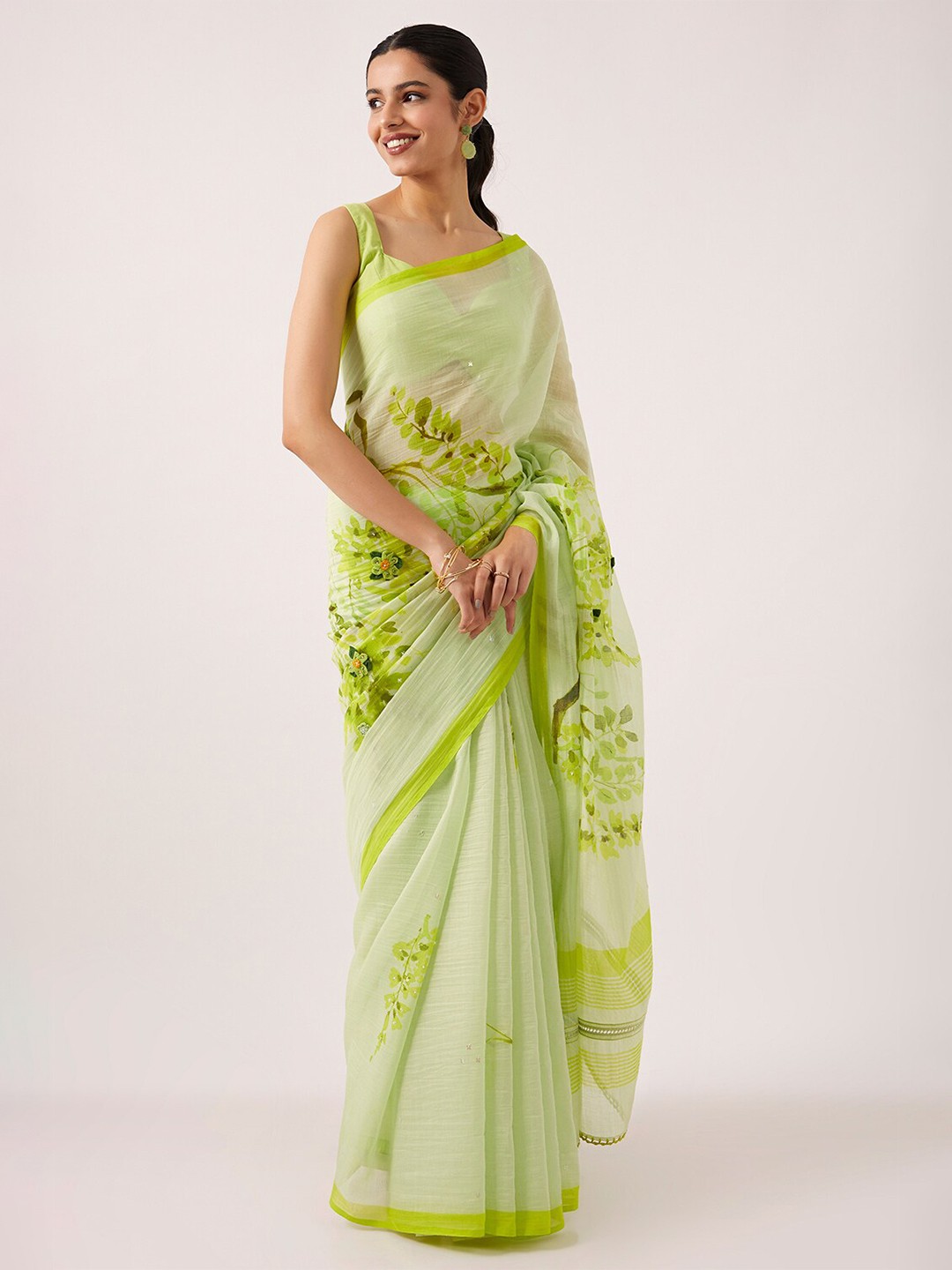 

Taneira Floral Embroidered Silk Cotton Saree With Blouse Piece, Green