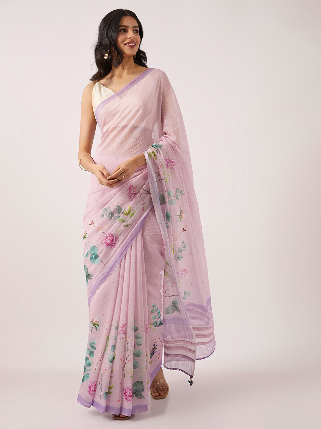 

Taneira Floral Silk Cotton Saree With Blouse Piece, Purple
