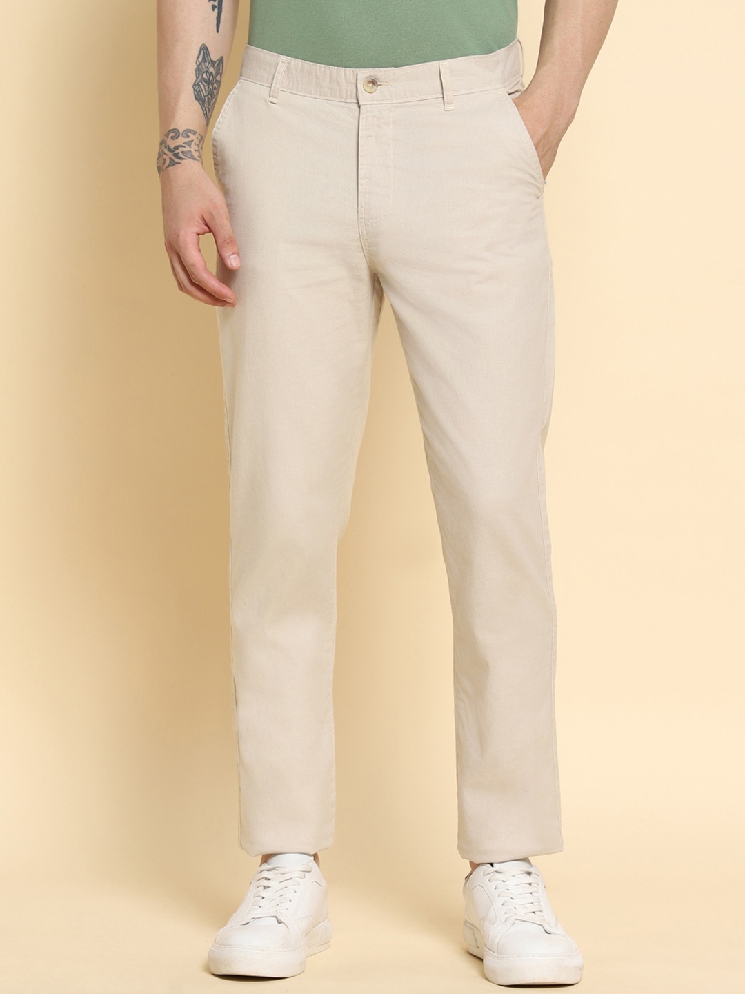 

Dennis Lingo Men Slim Fit Chinos Trousers, Beige