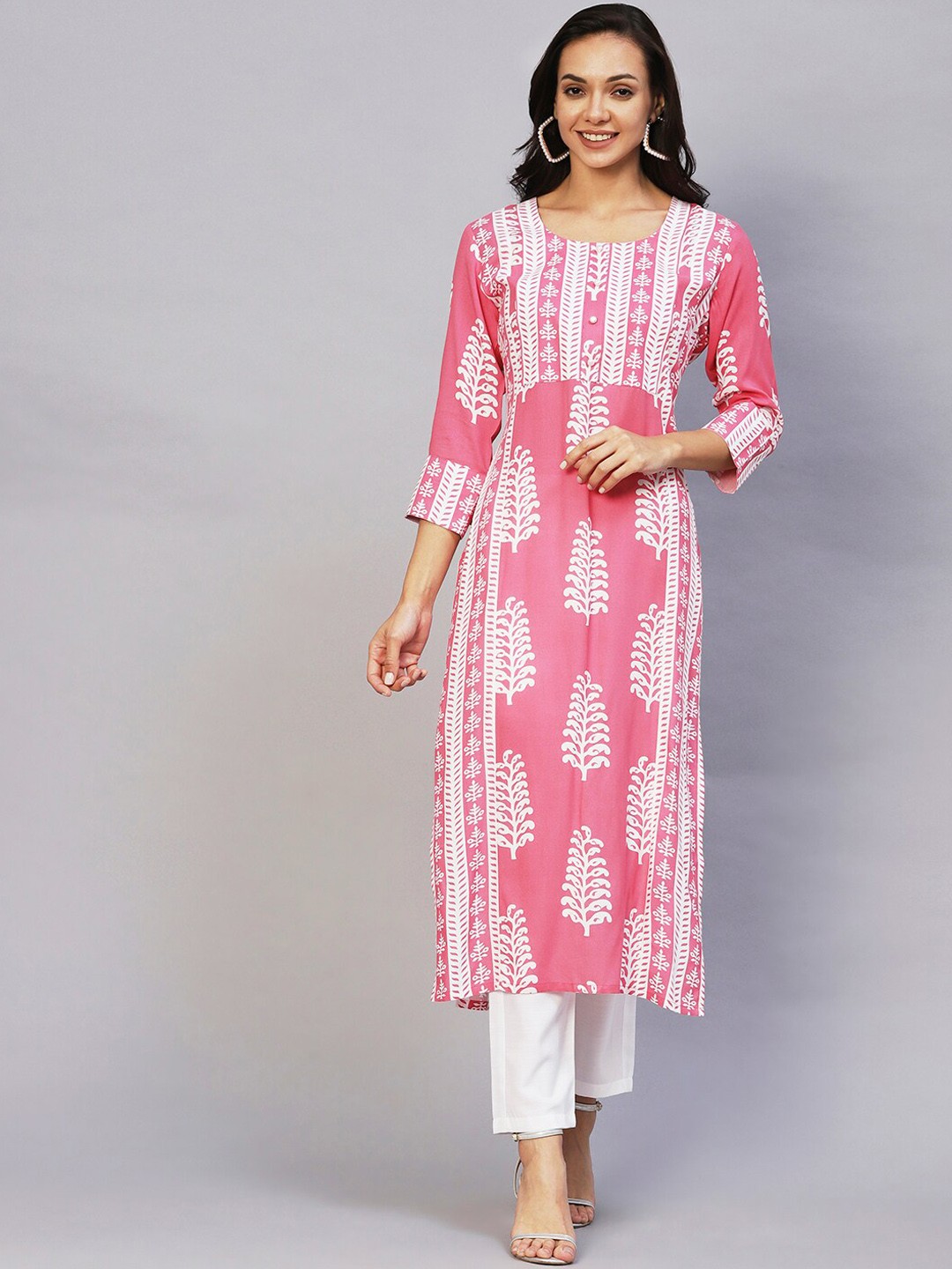 

KALINI Ethnic Motifs Printed Straight Kurta, Pink