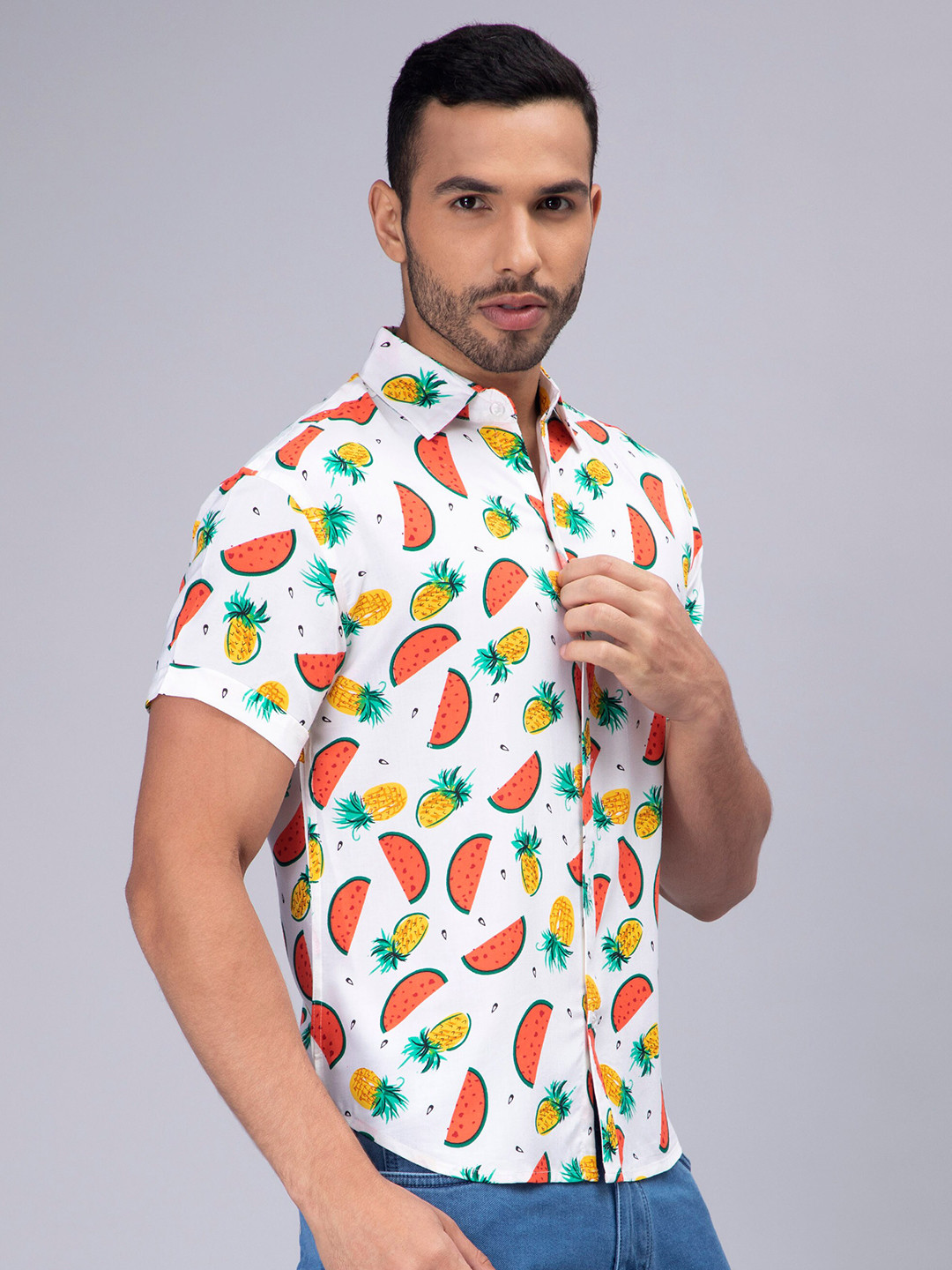 

Mad Over Print Men White Comfort Slim Fit Opaque Printed Casual Shirt