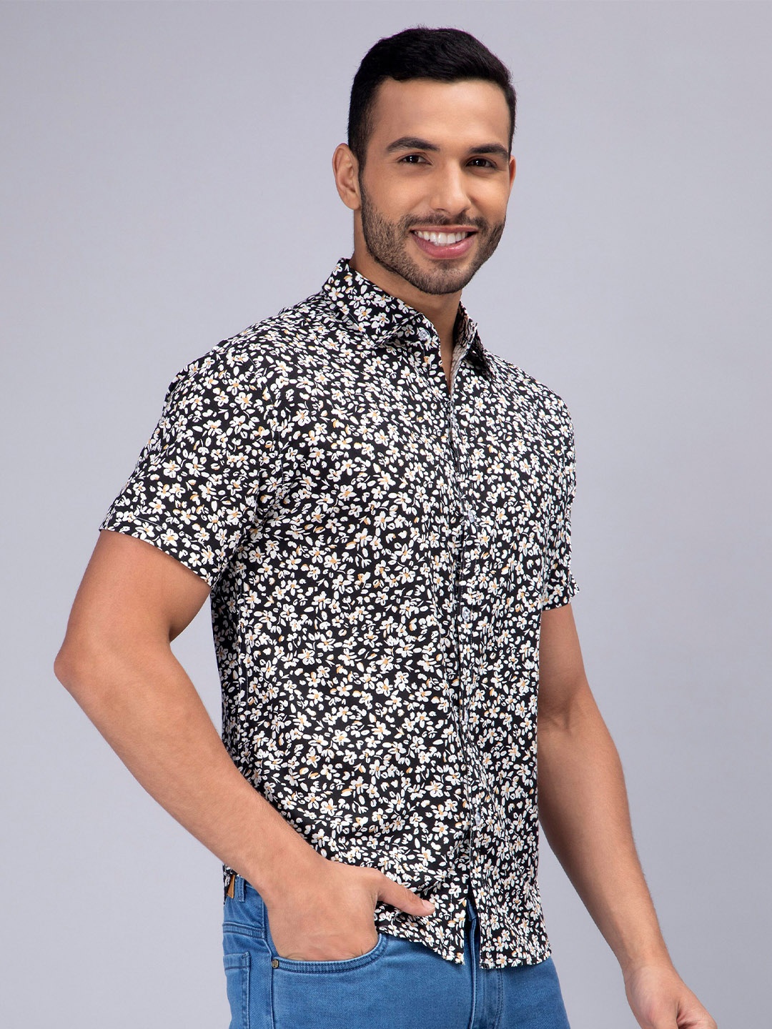 

Mad Over Print Floral Printed Comfort Slim Fit Casual Shirt, Black