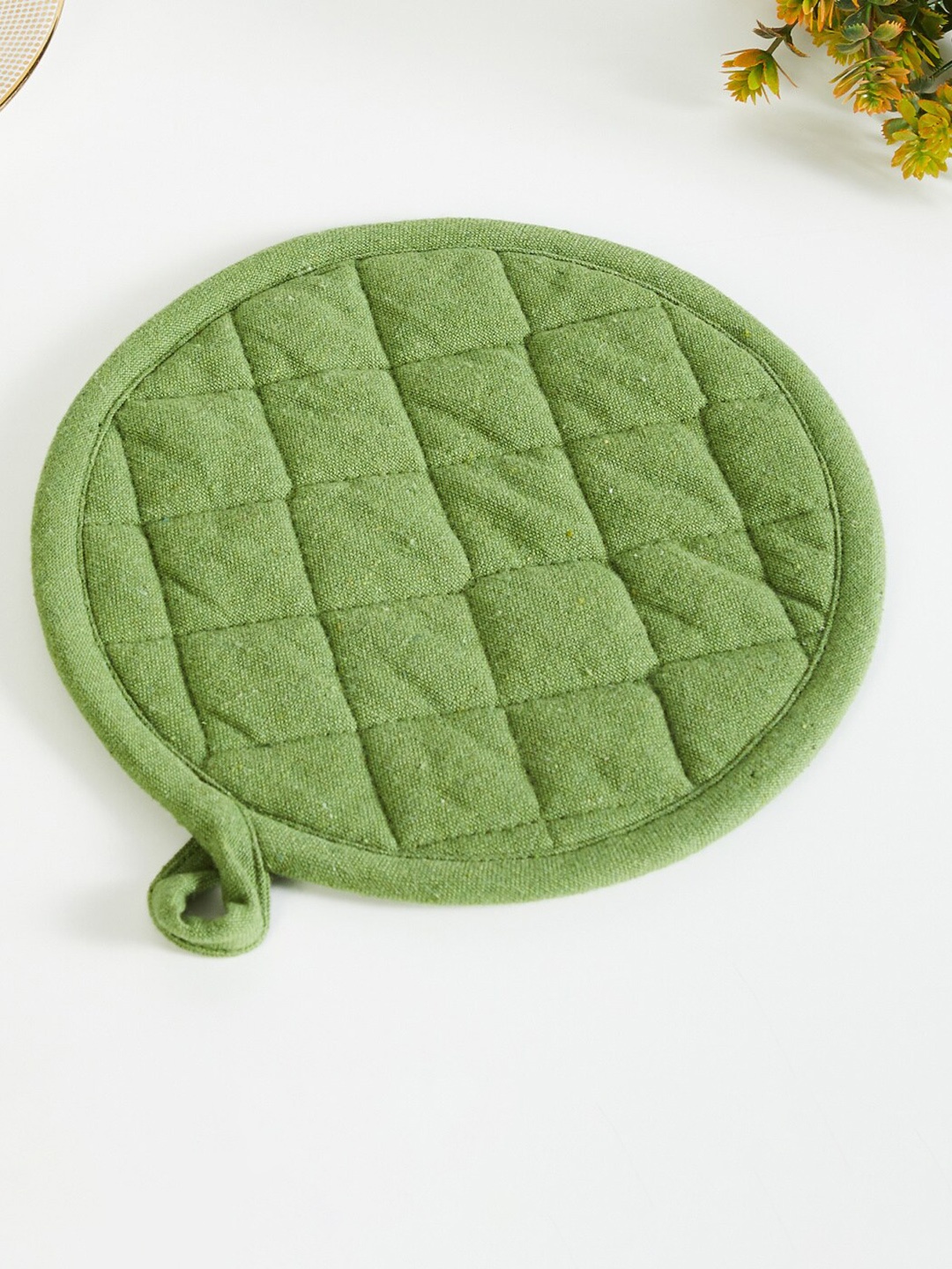 

Home Centre Spinel Green 2 Pieces Table Placemats