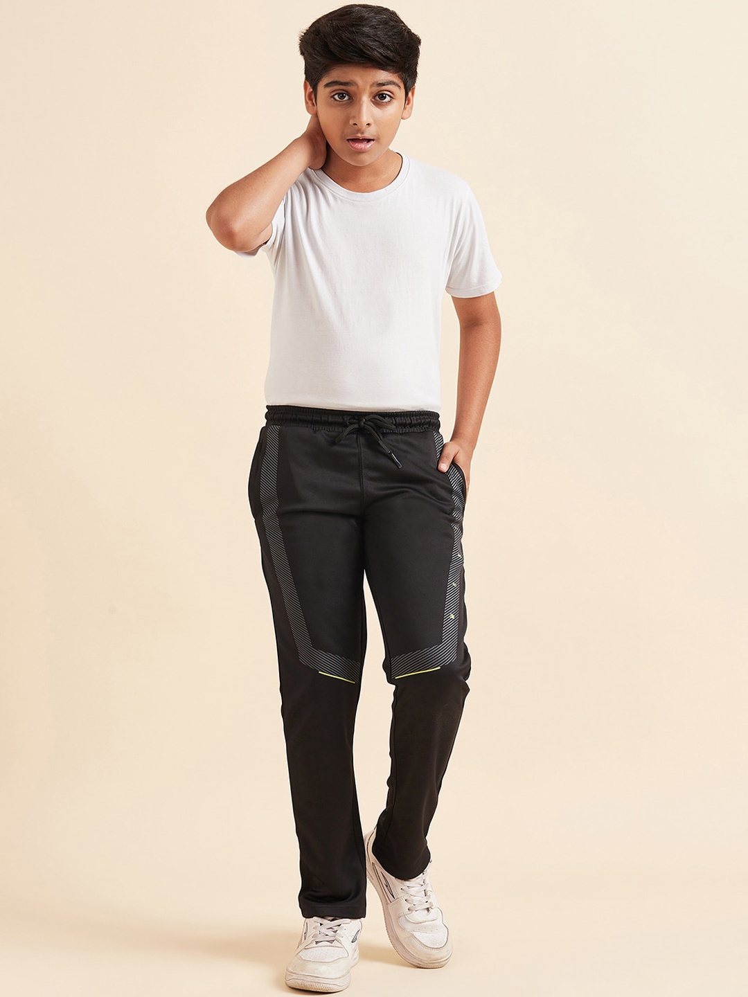 

Sweet Dreams Boys Mid-Rise Relaxed-Fit Track Pants, Black