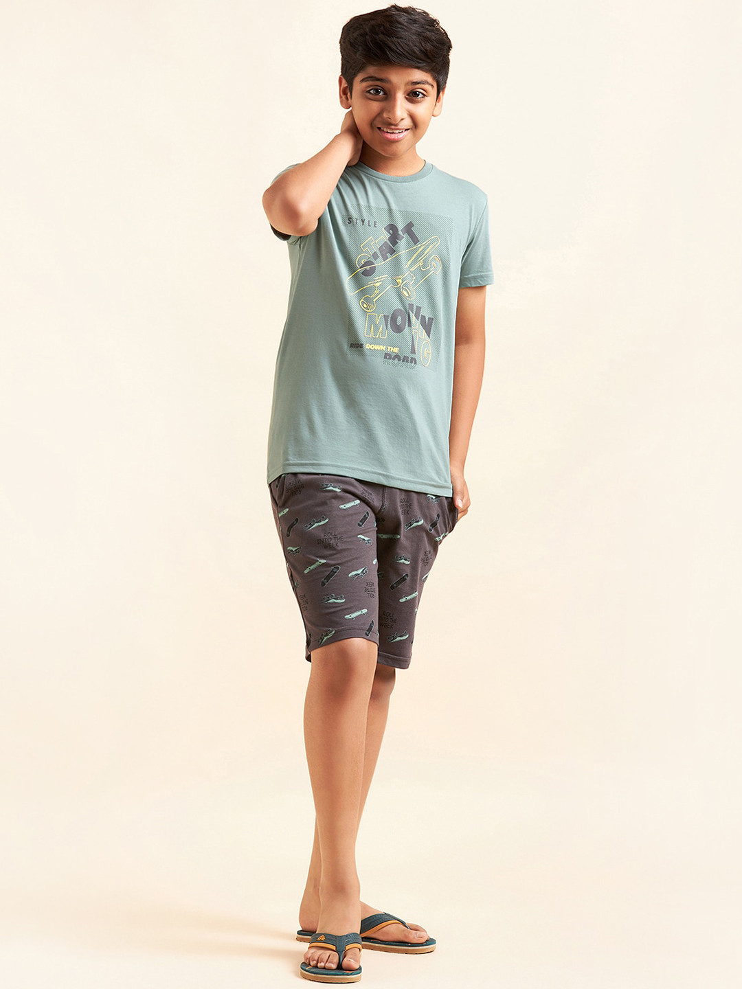

Sweet Dreams Boys Green & Charcoal Graphic Printed Pure Cotton Night Suit