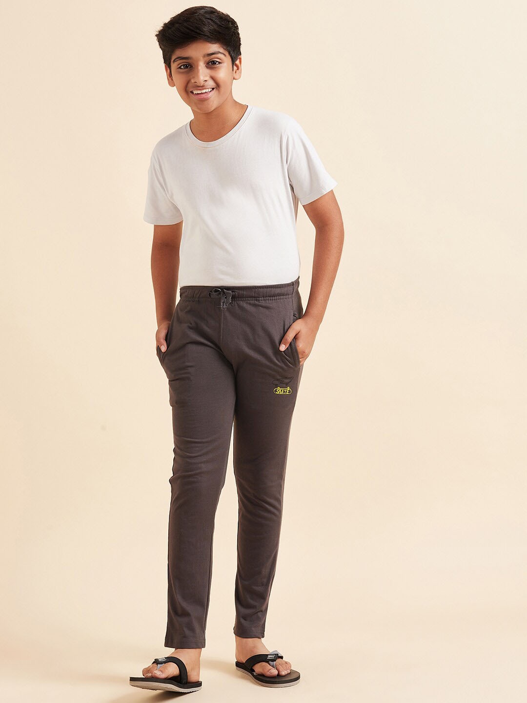 

Sweet Dreams Boys Grey Mid-Rise Relaxed-Fit Pure Cotton Lounge Pants