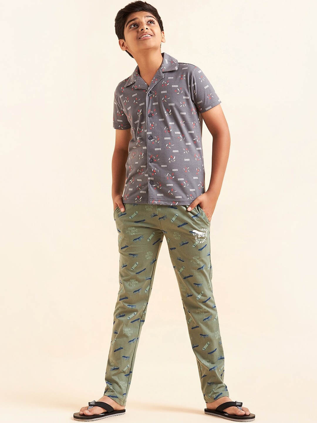 

Sweet Dreams Boys Green Mid-Rise Relaxed-Fit Pure Cotton Lounge Pants