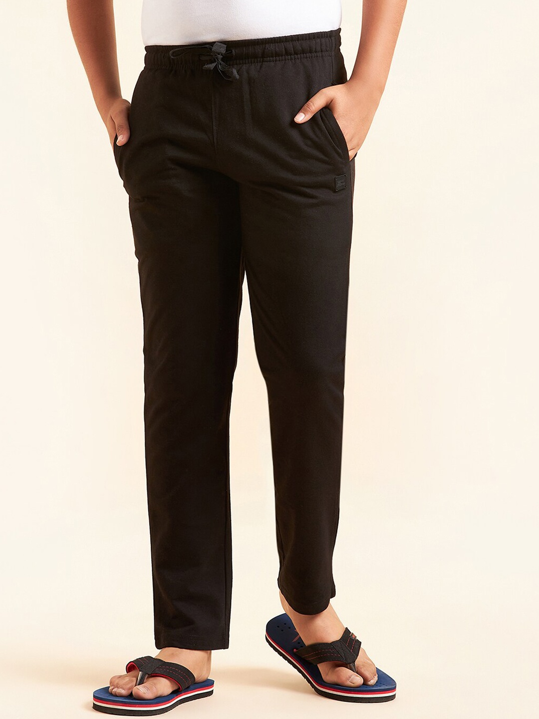 

Sweet Dreams Boys Black Mid-Rise Relaxed-Fit Pure Cotton Lounge Pants