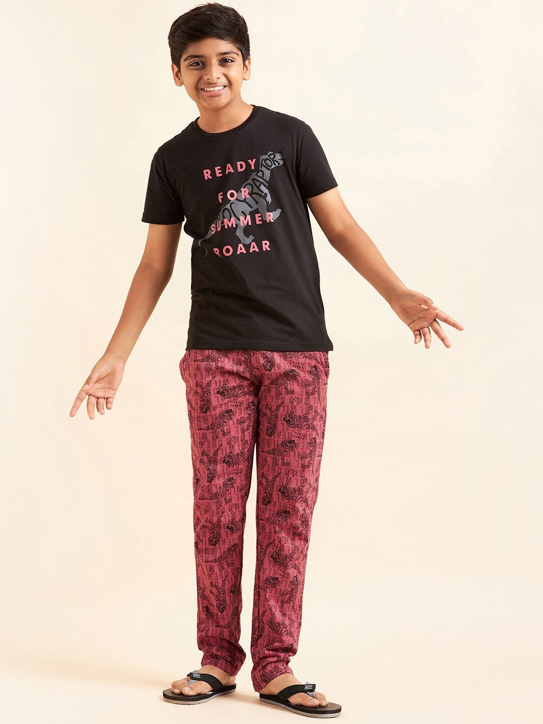 

Sweet Dreams Boys Black & Pink Typography Printed Pure Cotton Night Suit