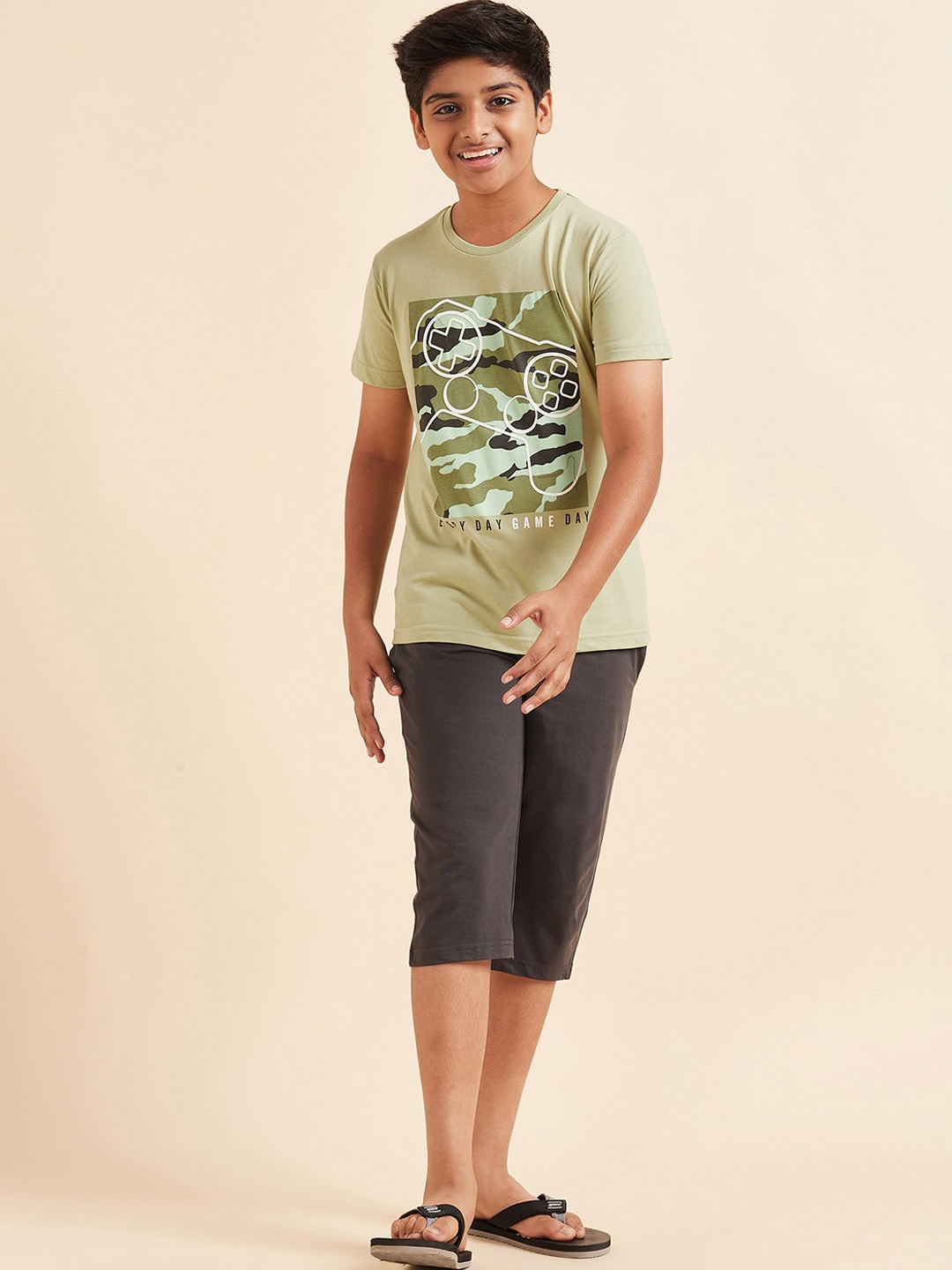 

Sweet Dreams Boys Green & Grey Graphic Printed Night Suit