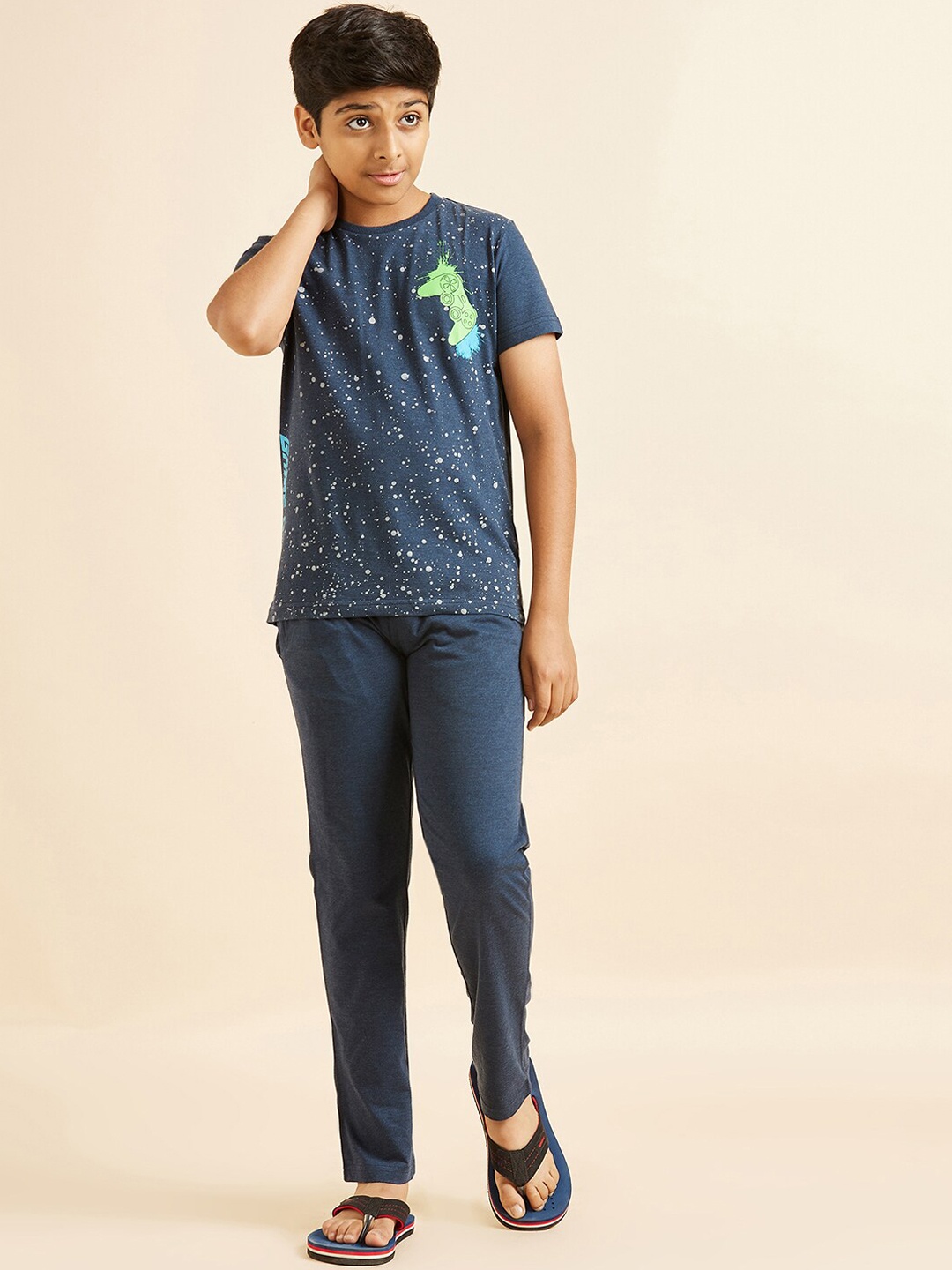 

Sweet Dreams Boys Navy Blue & Green Graphic Printed Night Suit