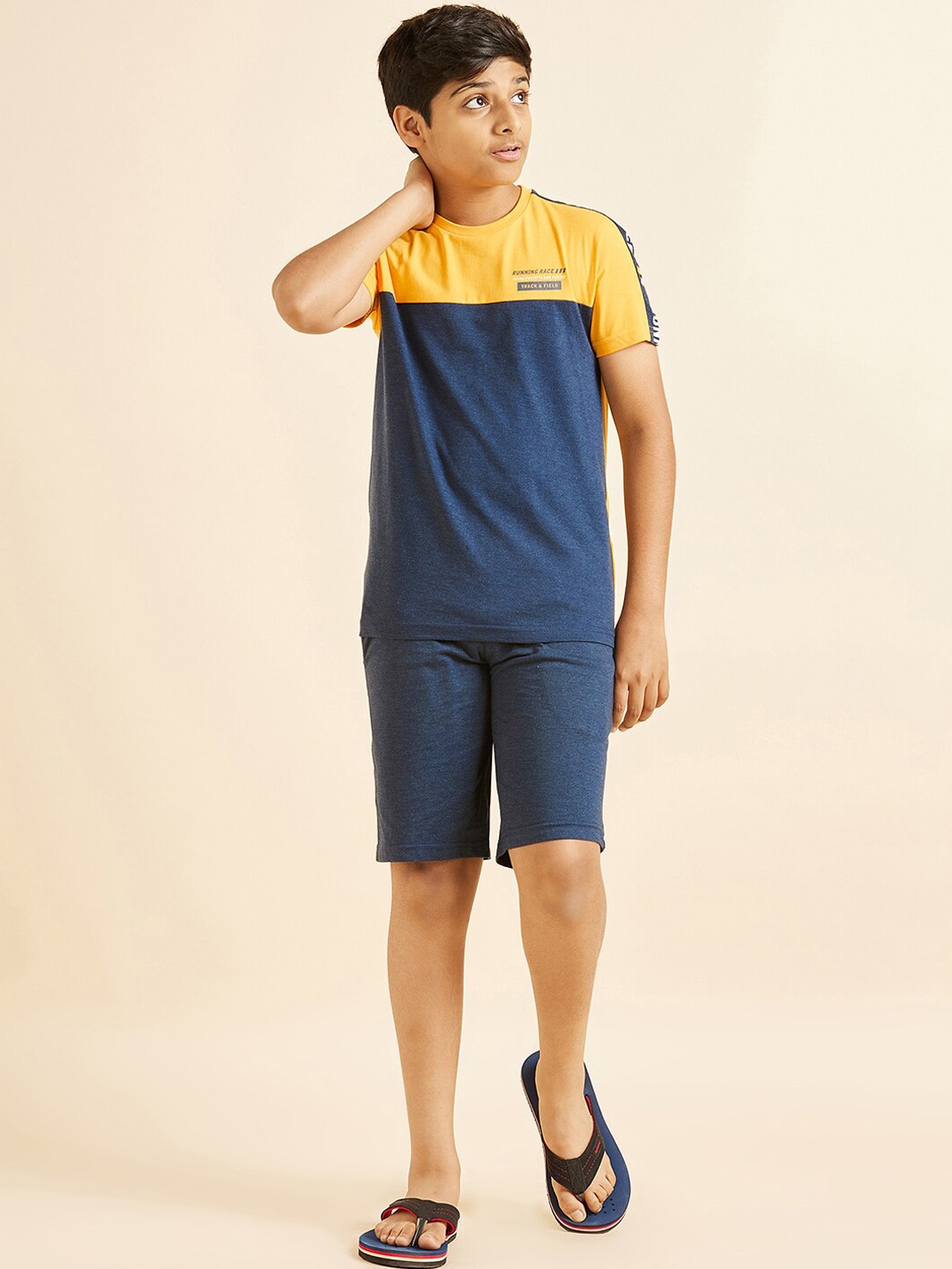 

Sweet Dreams Boys Yellow & Blue Colourblocked Printed Night Suit