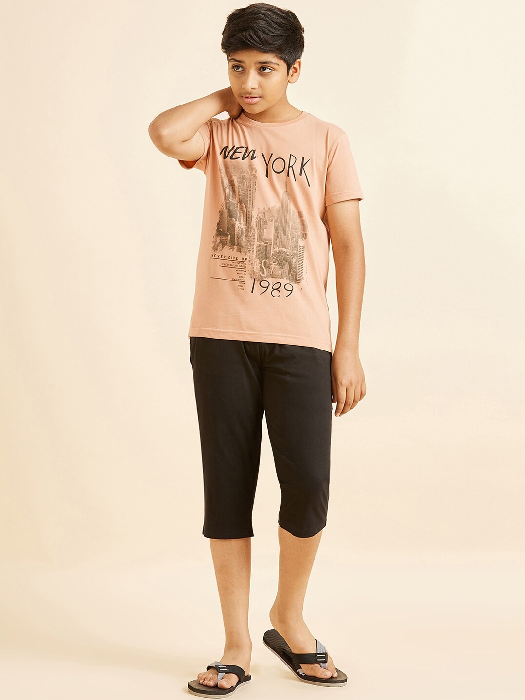 

Sweet Dreams Boys Beige & Black Typography Printed Night Suit