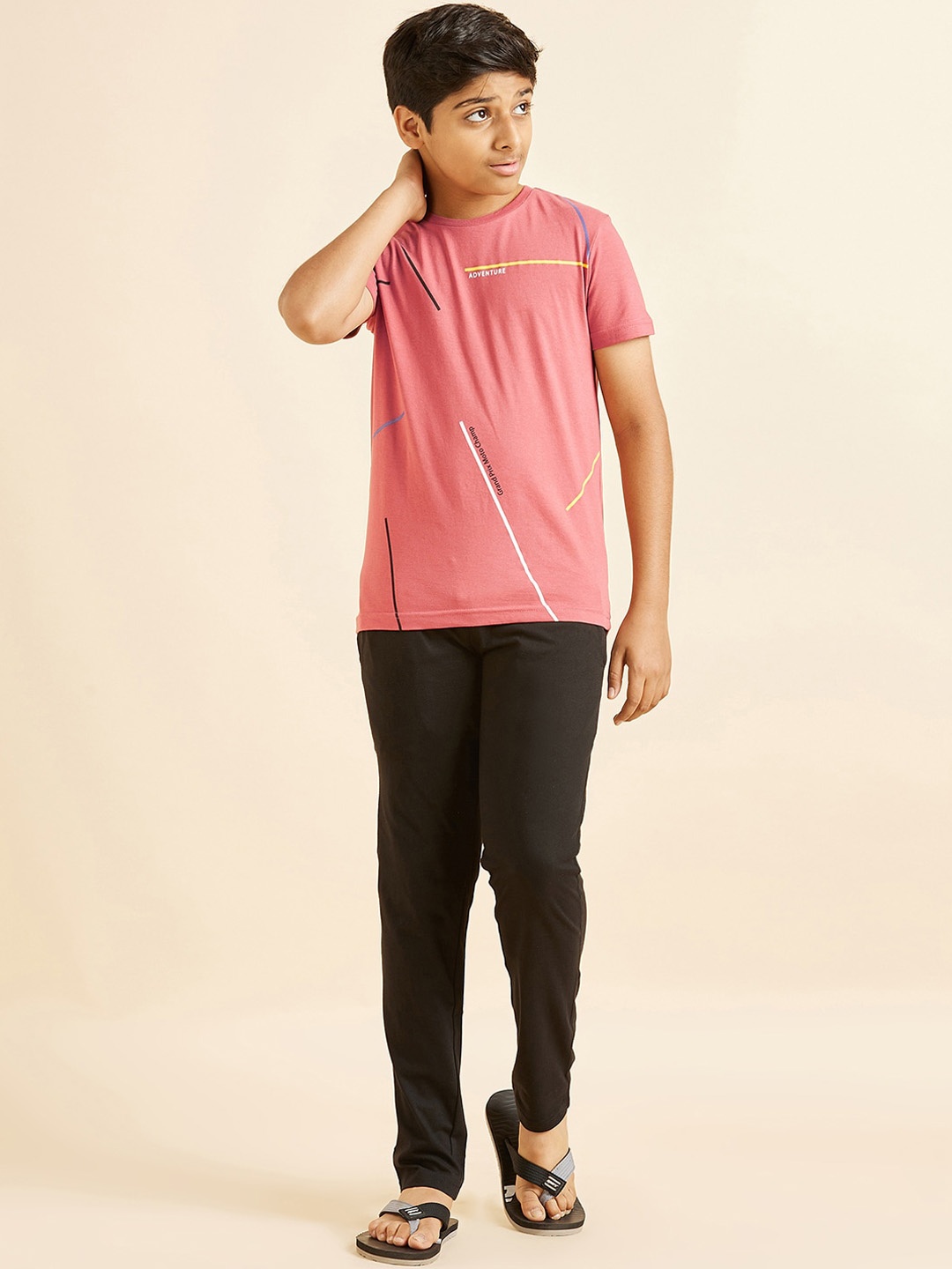 

Sweet Dreams Boys Pink & Black Printed Night suit