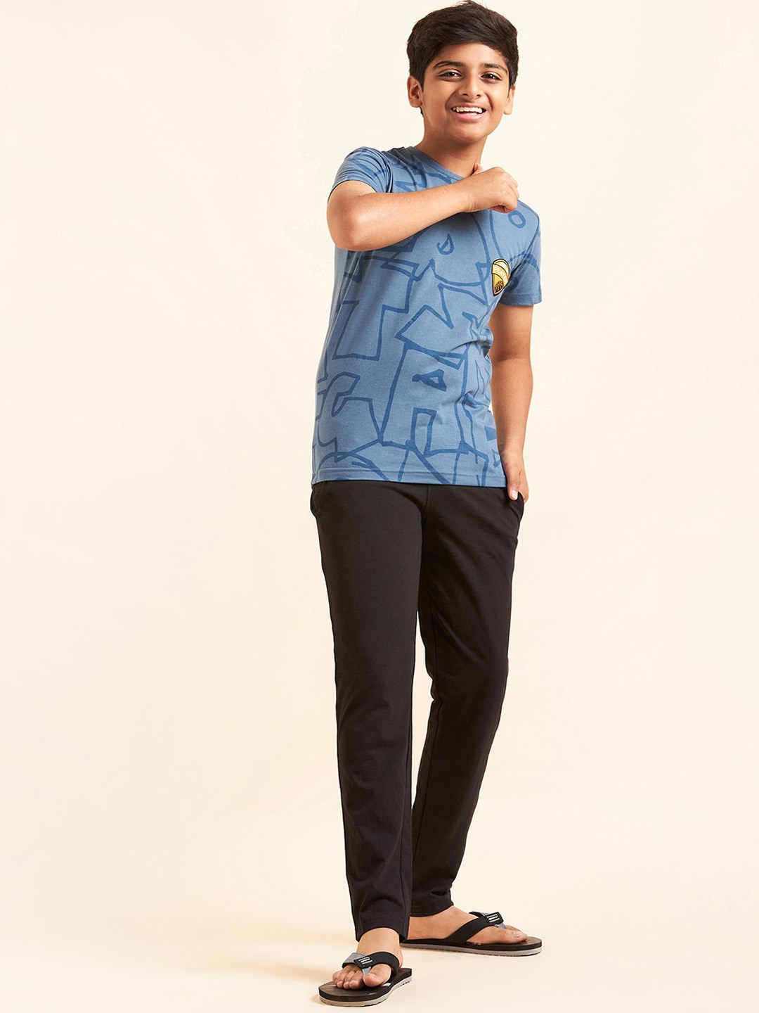 

Sweet Dreams Boys Blue & Black Printed Night suit