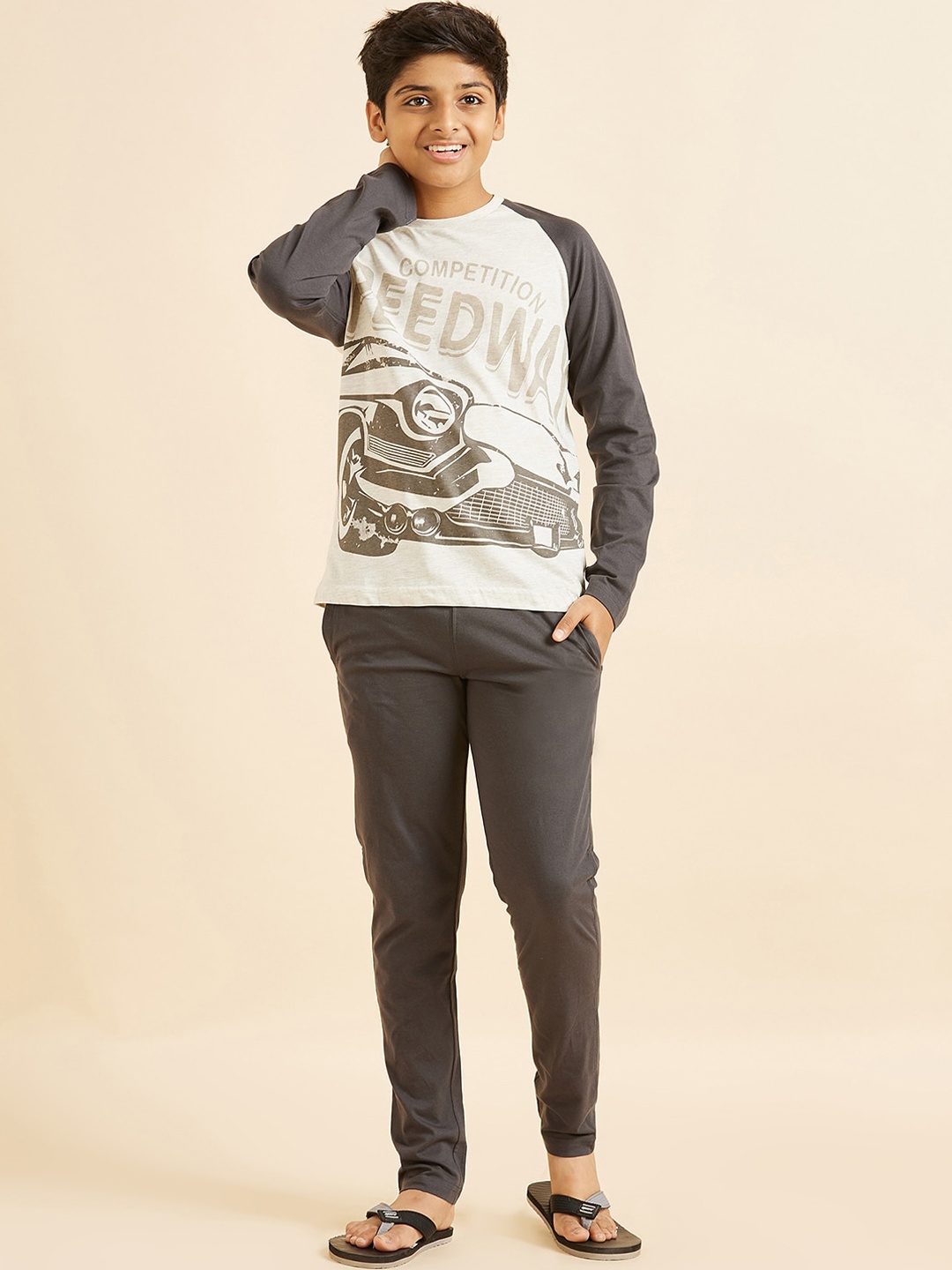 

Sweet Dreams Boys White & Grey Printed Pure Cotton Night suit