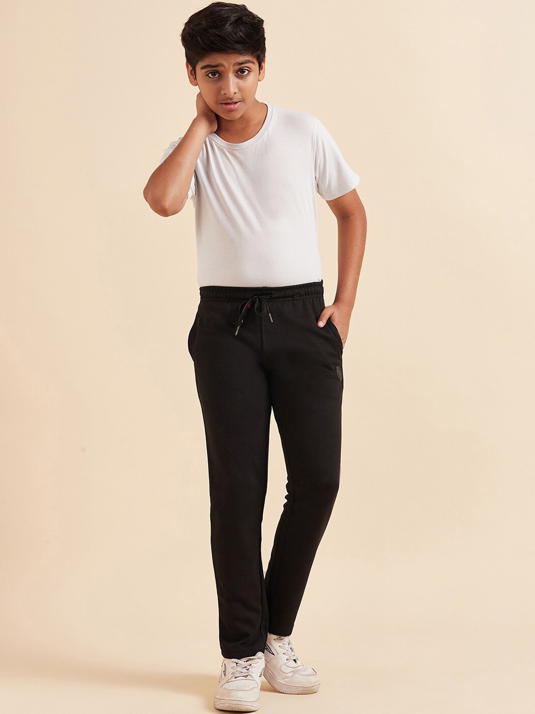 

Sweet Dreams Boys Black Mid-Rise Straight Lounge Pants