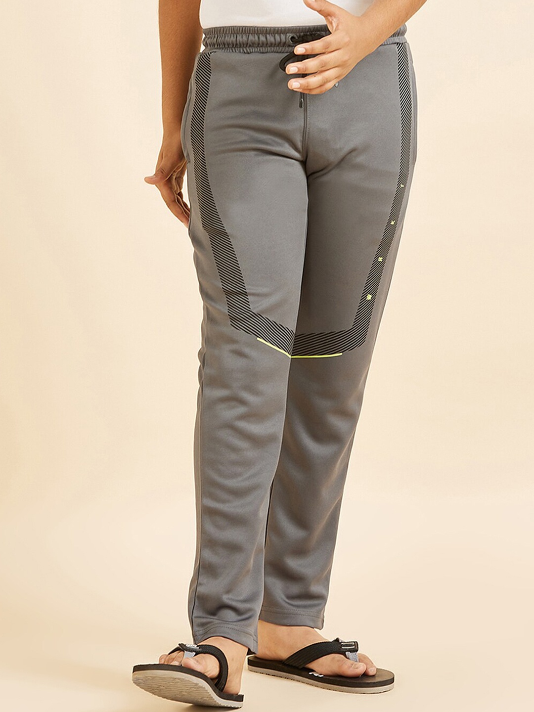 

Sweet Dreams Boys Grey Mid-Rise Straight Lounge Pants