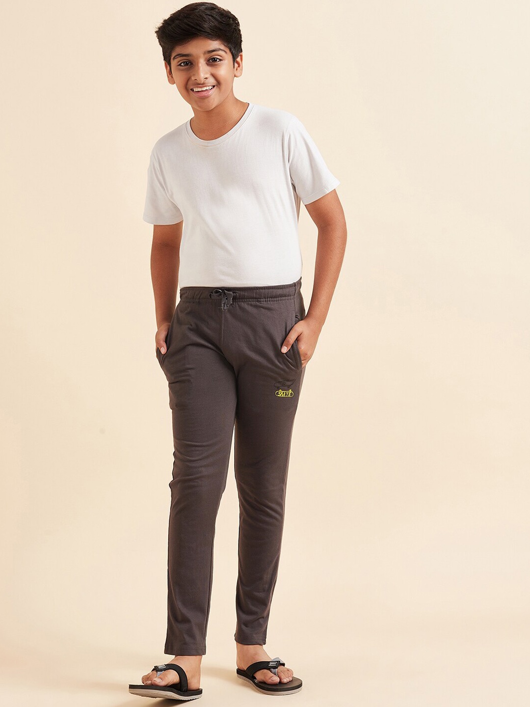 

Sweet Dreams Boys Grey Mid-Rise Straight Lounge Pants