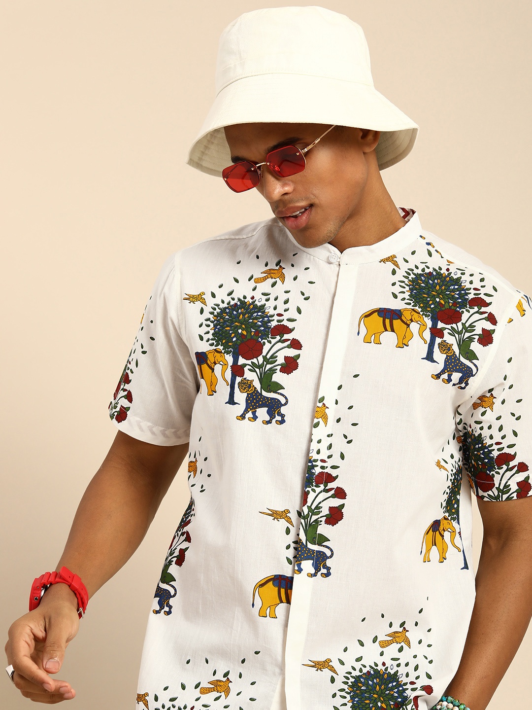 

Sangria Men Opaque Conversational Printed Casual Shirt, White