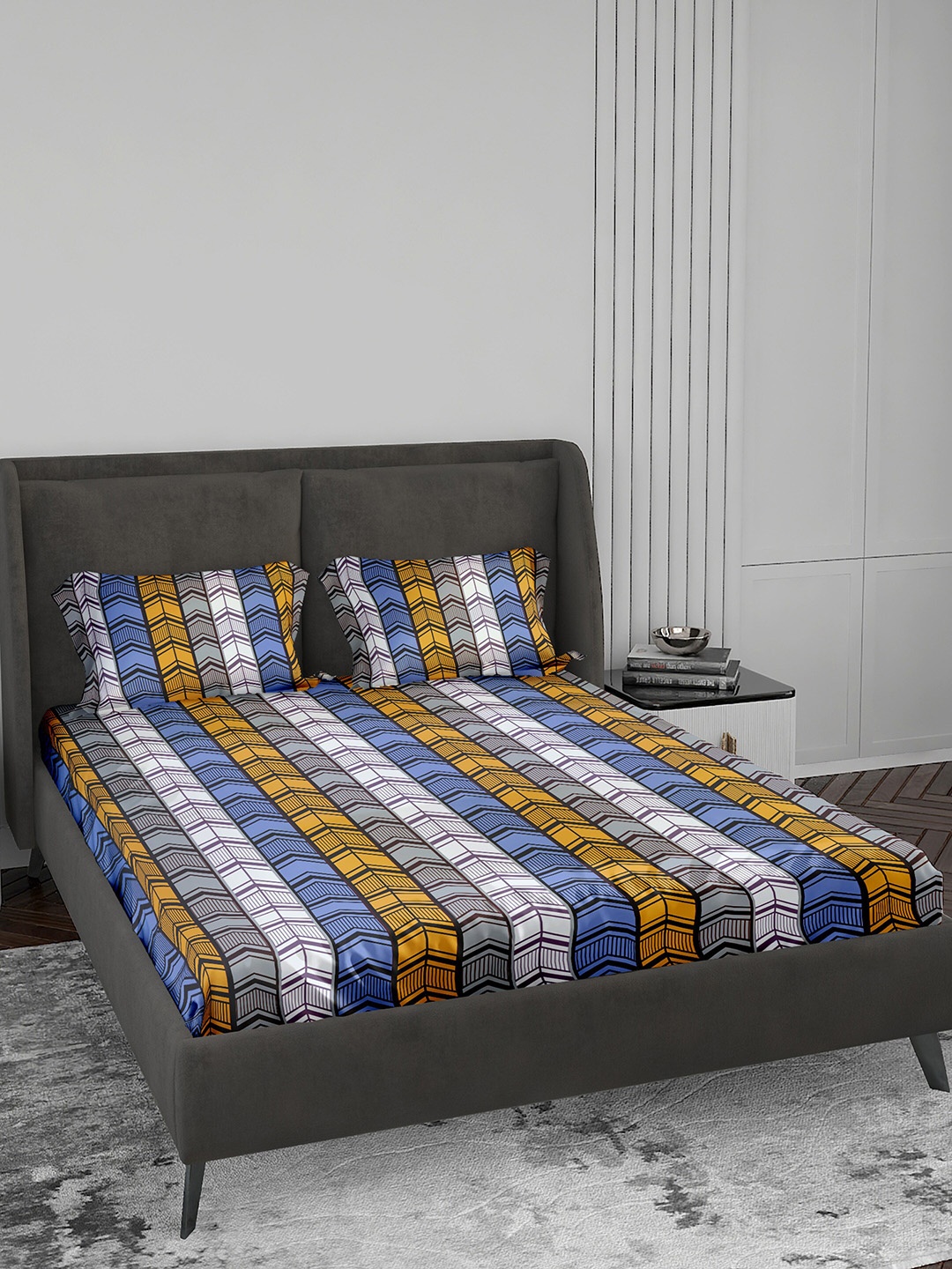 

LABHAM Crystal White & Orange Printed 140 TC Cotton King Bedsheet & 2 Pillow Covers