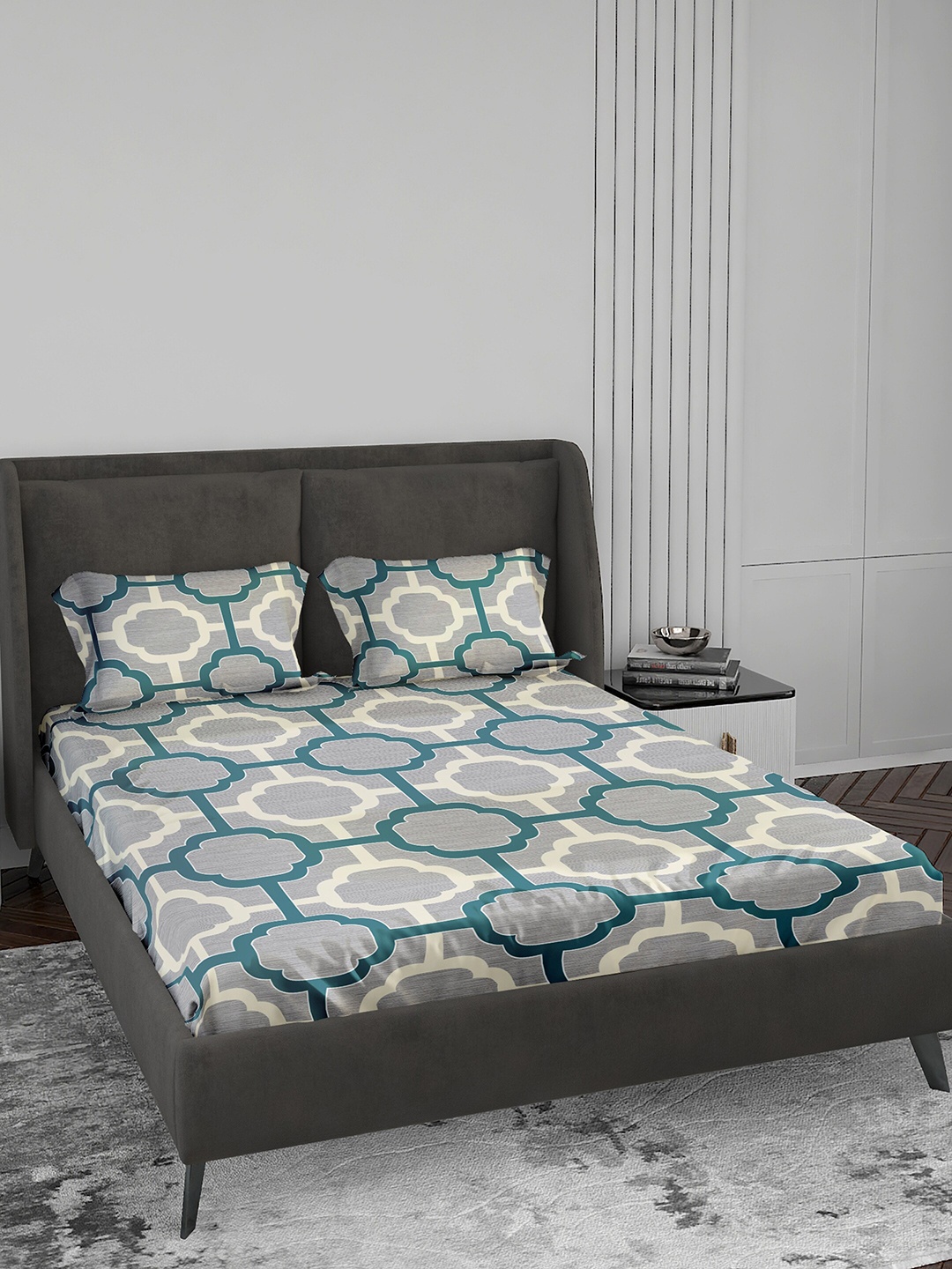 

LABHAM Crystal Grey & White Printed 140 TC Cotton King Bedsheet & 2 Pillow Covers