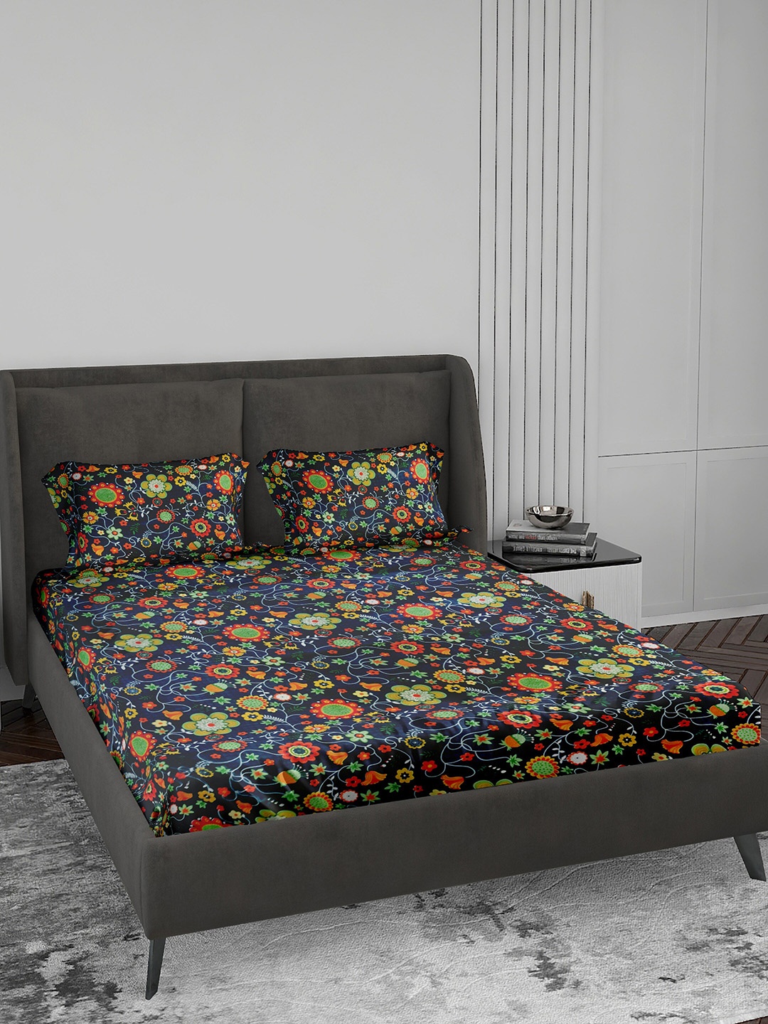 

LABHAM Crystal Blue & Green Floral 140 TC Cotton King Bedsheet With 2 Pillow Covers