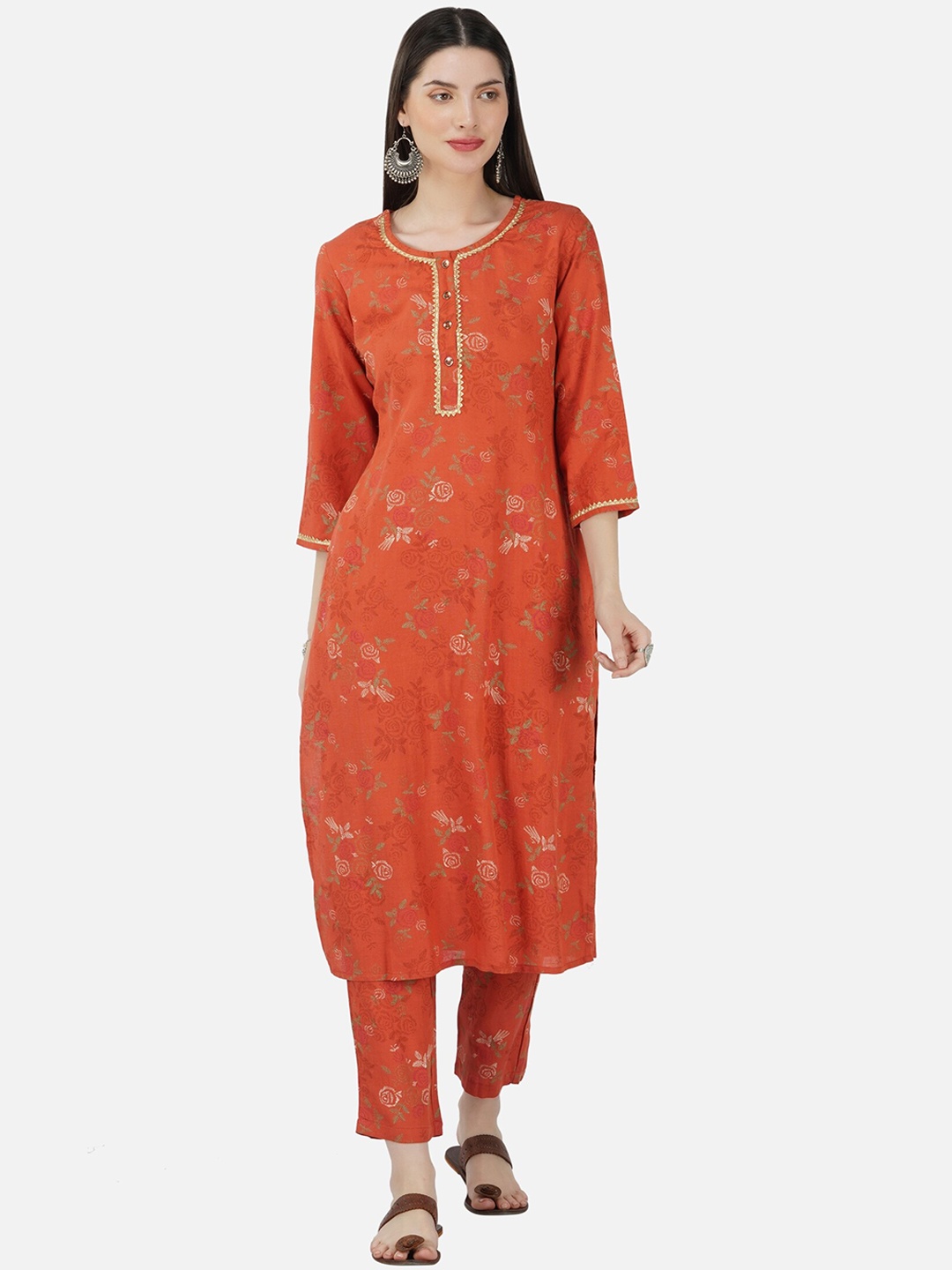 

SkyaSia Floral Printed Gotta Patti Kurta with Trousers, Orange