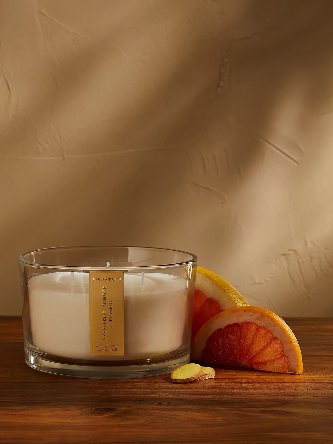 

Marks & Spencer Signature White Wick Glass Scented Candle