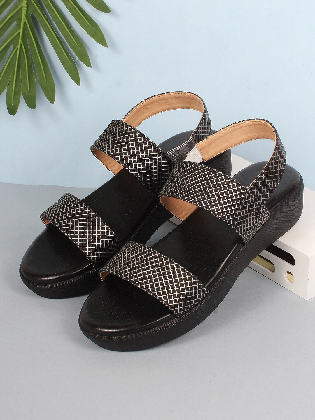 

DressBerry Black & Gold Toned Printed Open Toe Flats With Backstrap