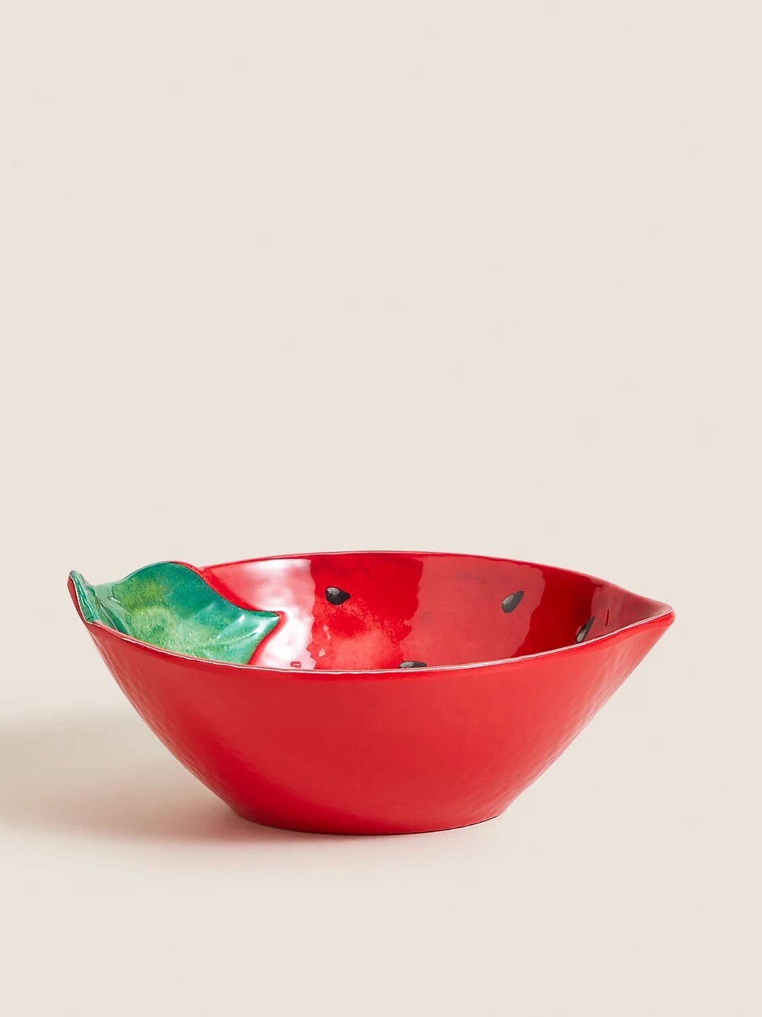 

Marks & Spencer Red & Green 1 Pieces Printed Melamine Glossy Bowls