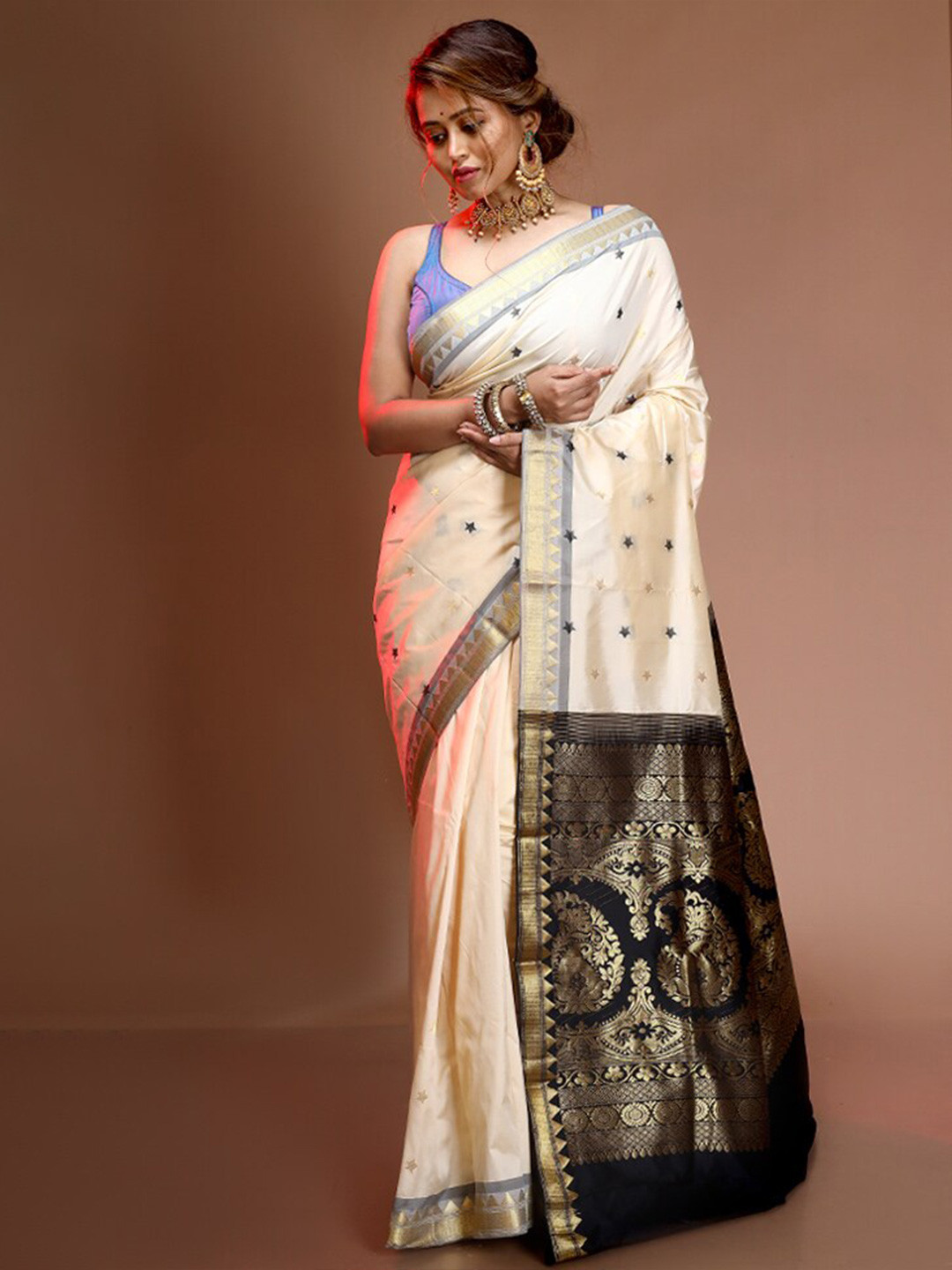

AllSilks Off Geometric Woven Design Zari Pure Silk Kanjeevaram Saree, Off white
