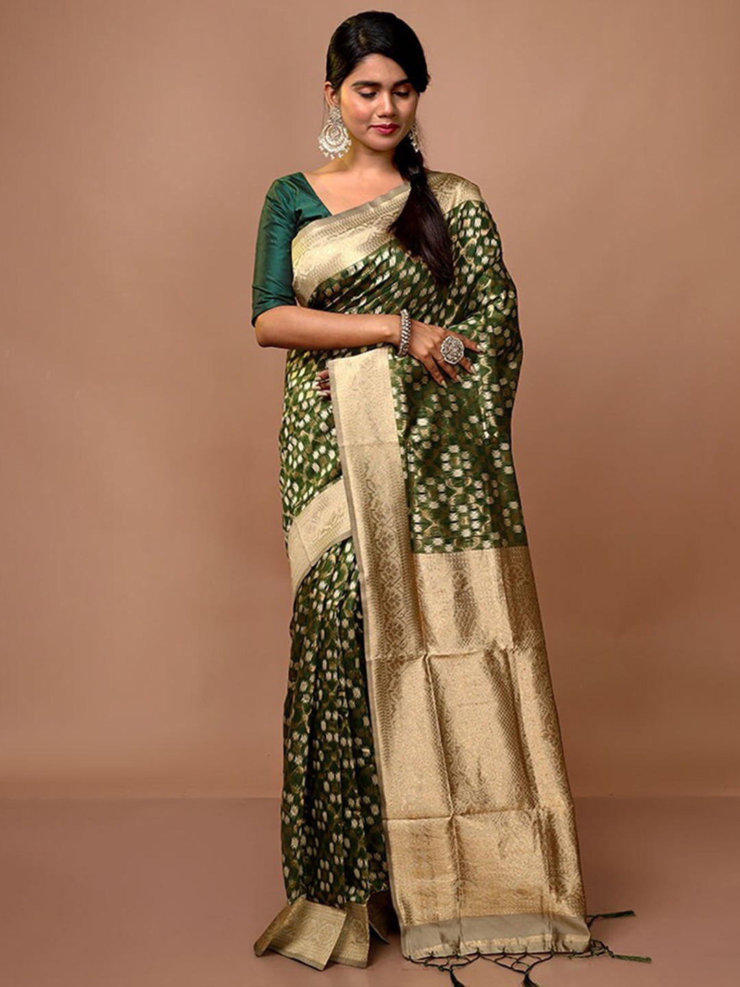 

AllSilks Ethnic Motif Zari Art Silk Saree With Blouse Piece, Green
