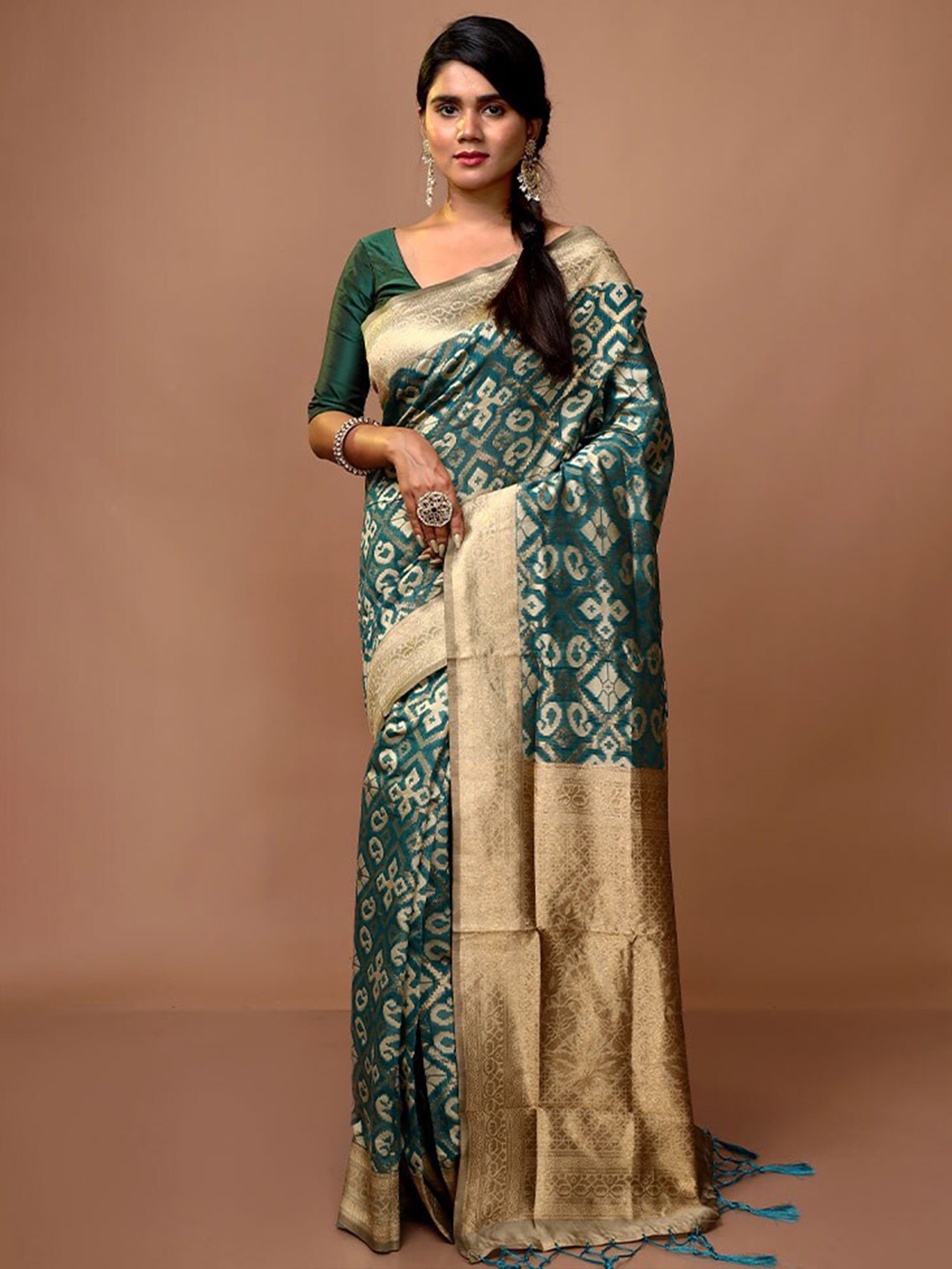 

AllSilks Paisley Woven Design Zari Saree, Green