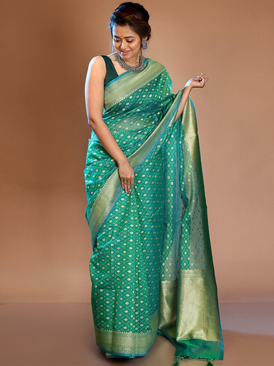 

AllSilks Etnic Woven Design Zari Saree, Green