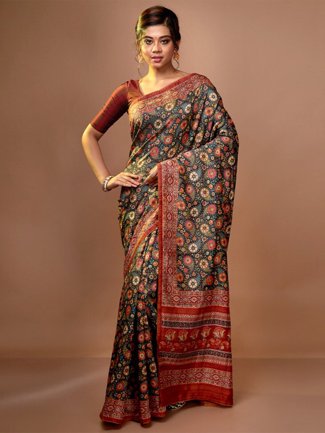 

AllSilks Ethnic Motifs Pure Silk Block Print Saree, Grey