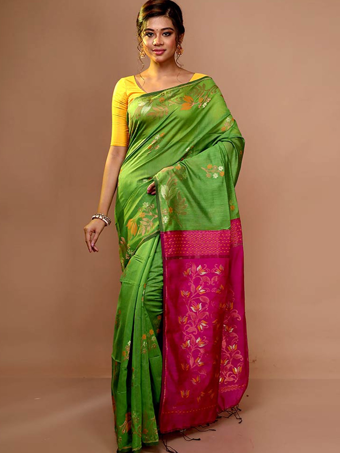 

AllSilks Floral Zari Art Silk Saree With Blouse Piece, Green