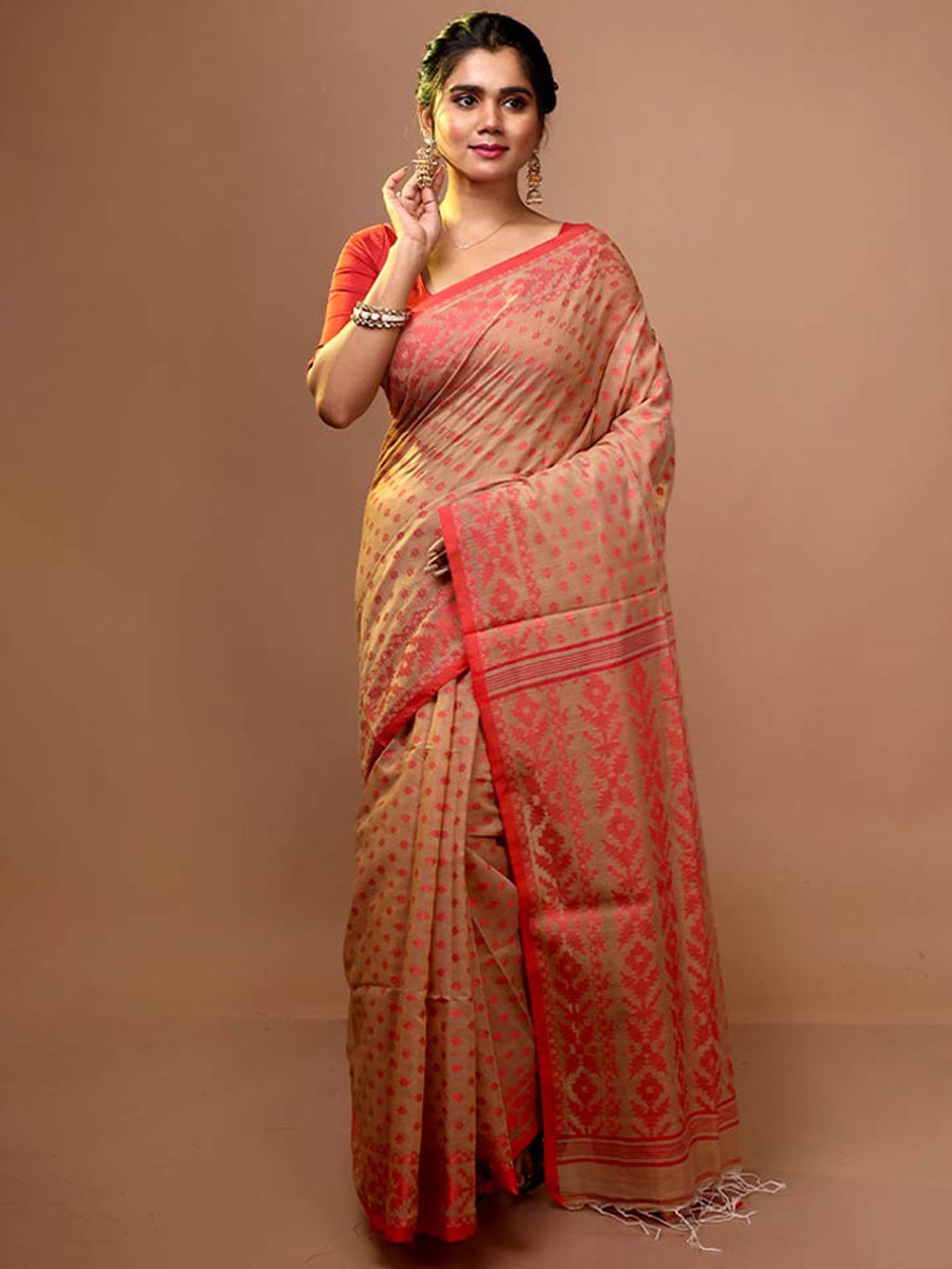 

AllSilks Ethnic Motif Jamdani Polycotton Saree With Blouse Piece, Cream