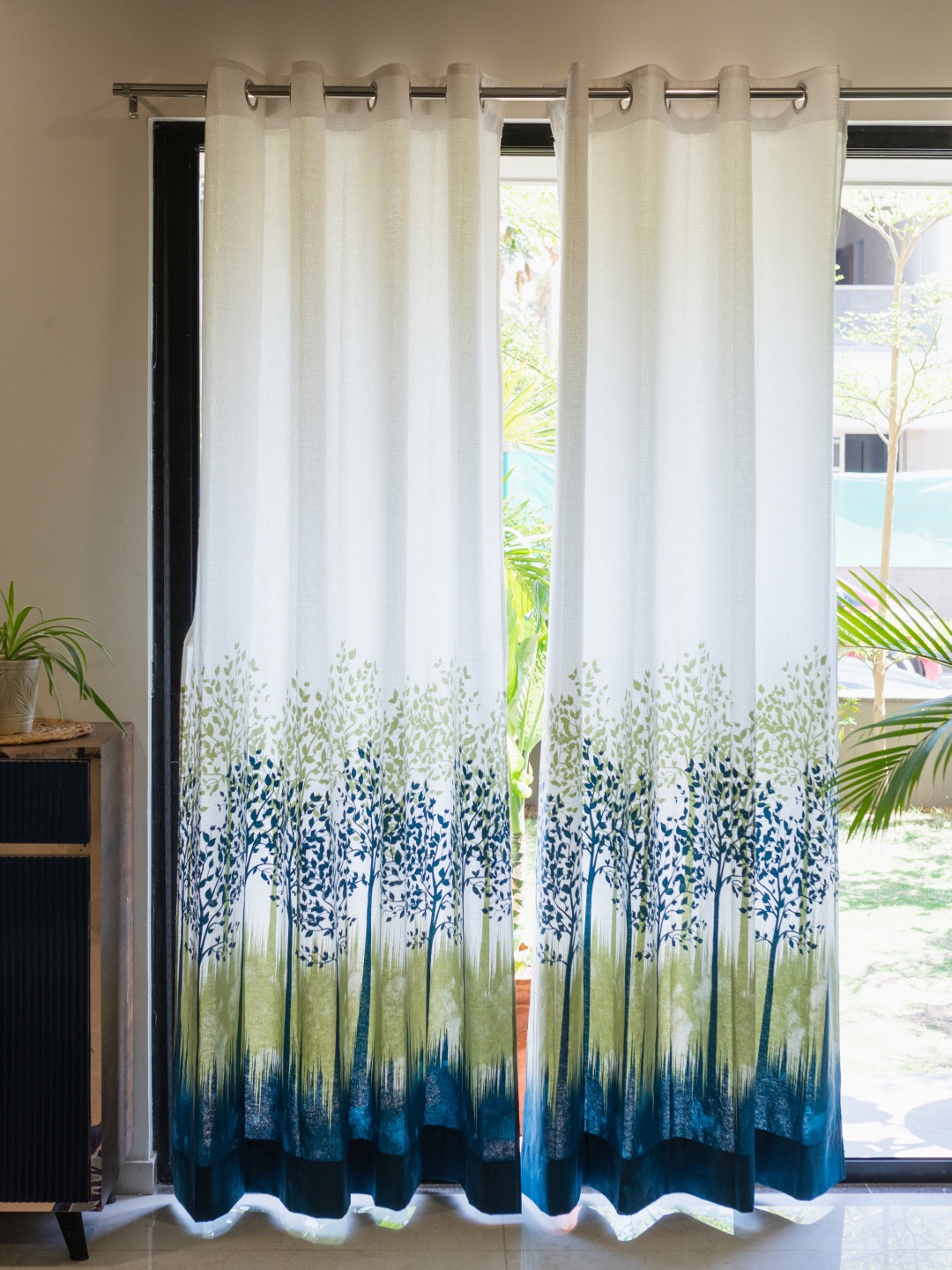 

URBAN SPACE Blue & Green 2-Pieces Floral Room Darkening Cotton Door Curtains