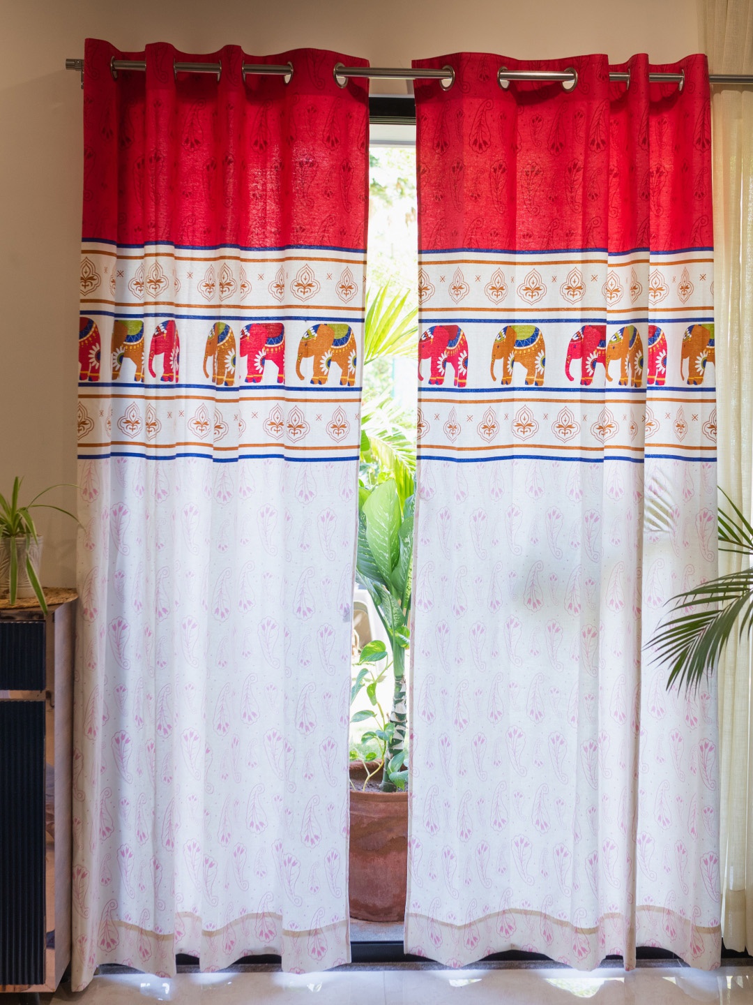 

URBAN SPACE Red & White 2 Pieces Ethnic Motifs Cotton Door Curtains