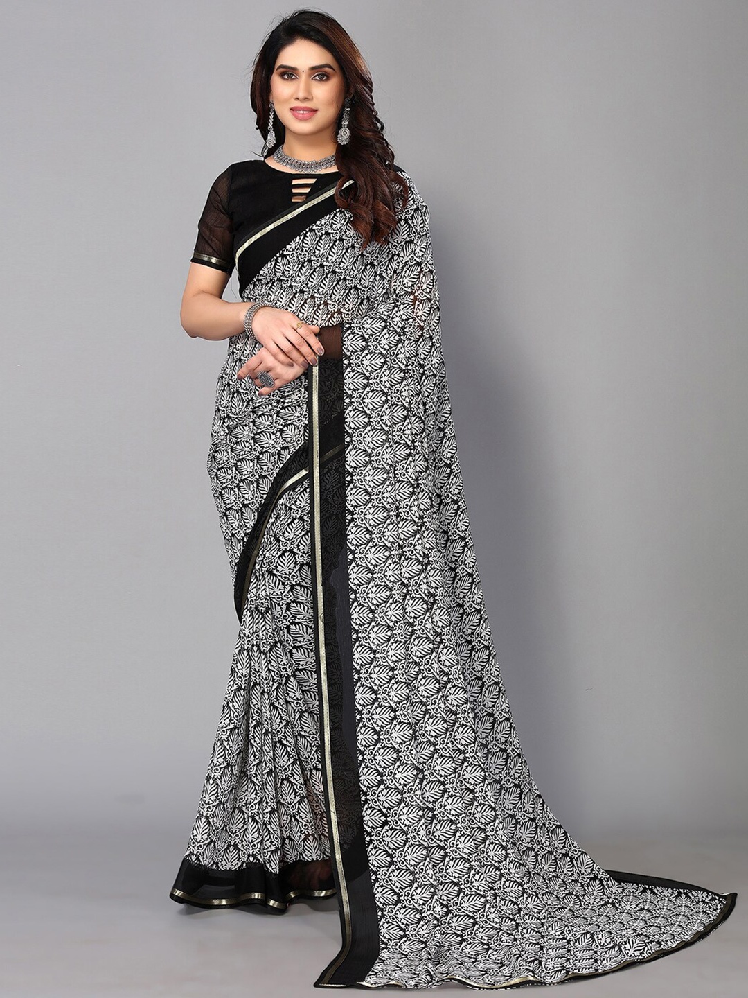 

SIRIL Ethnic Motifs Printed Zari Saree, Black