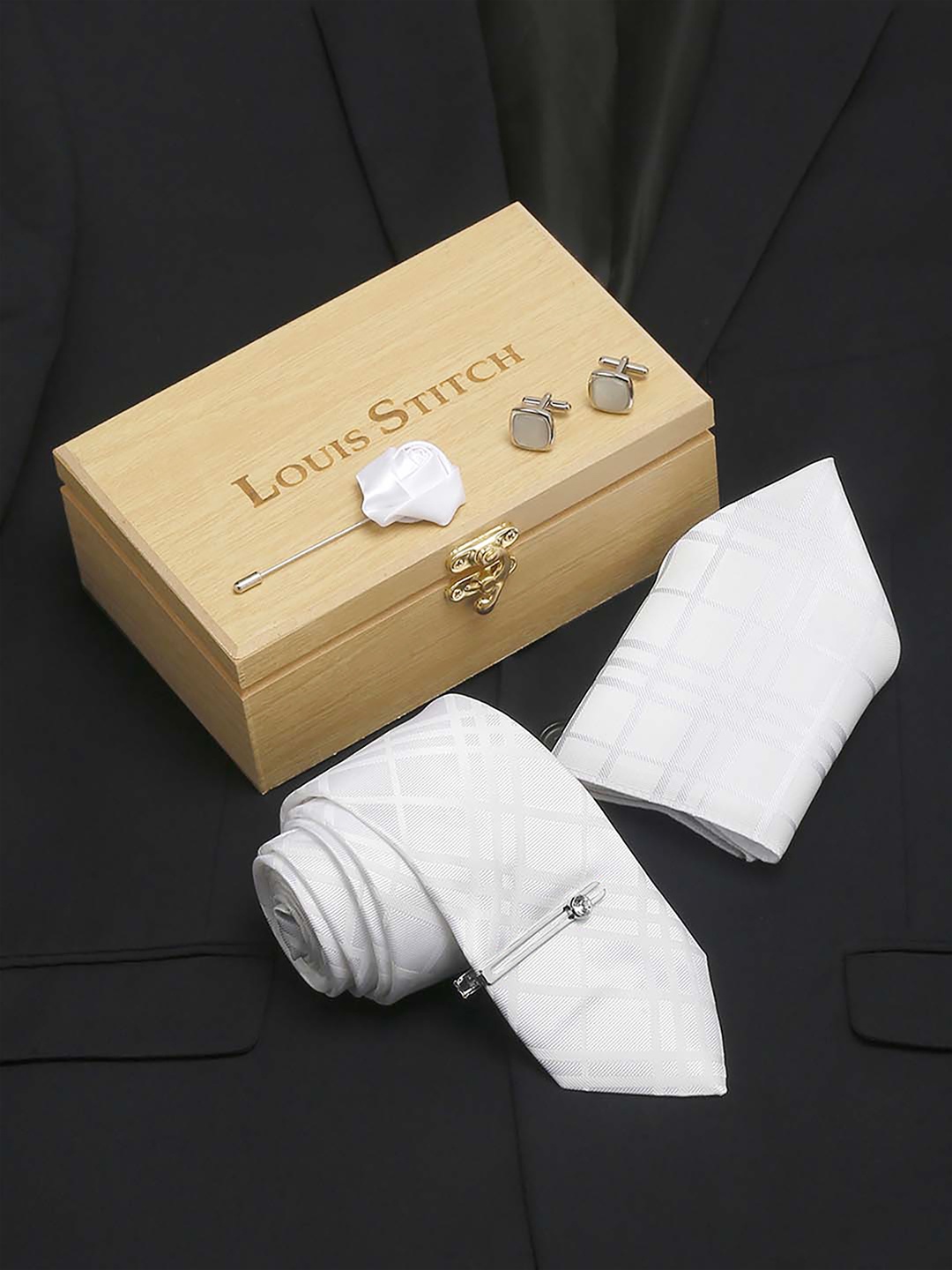 

LOUIS STITCH Men Italian Silk Accessory Gift Set, White