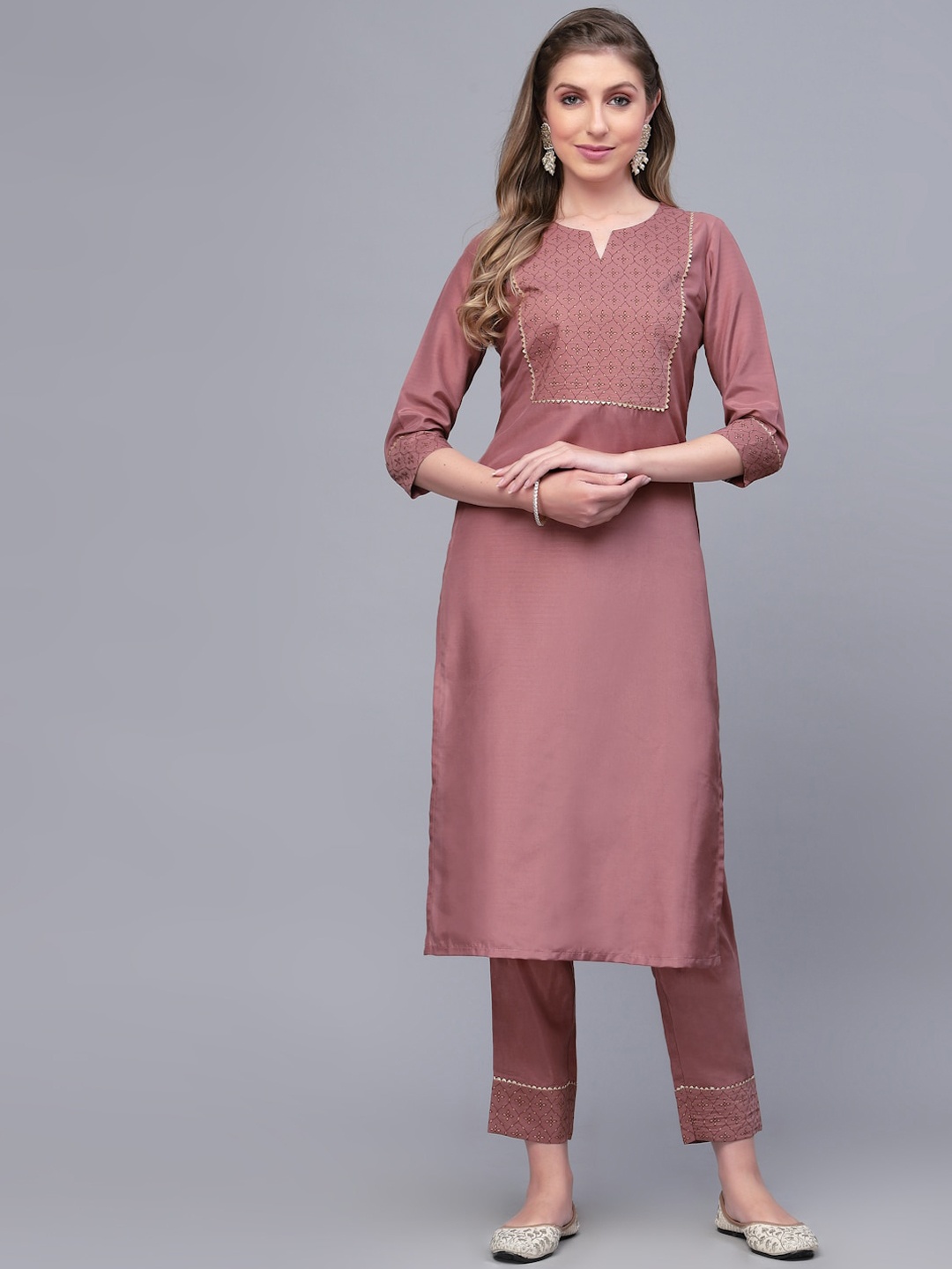 

SKYLEE Floral Printed Yoke Design Kurta With Trousers, Pink