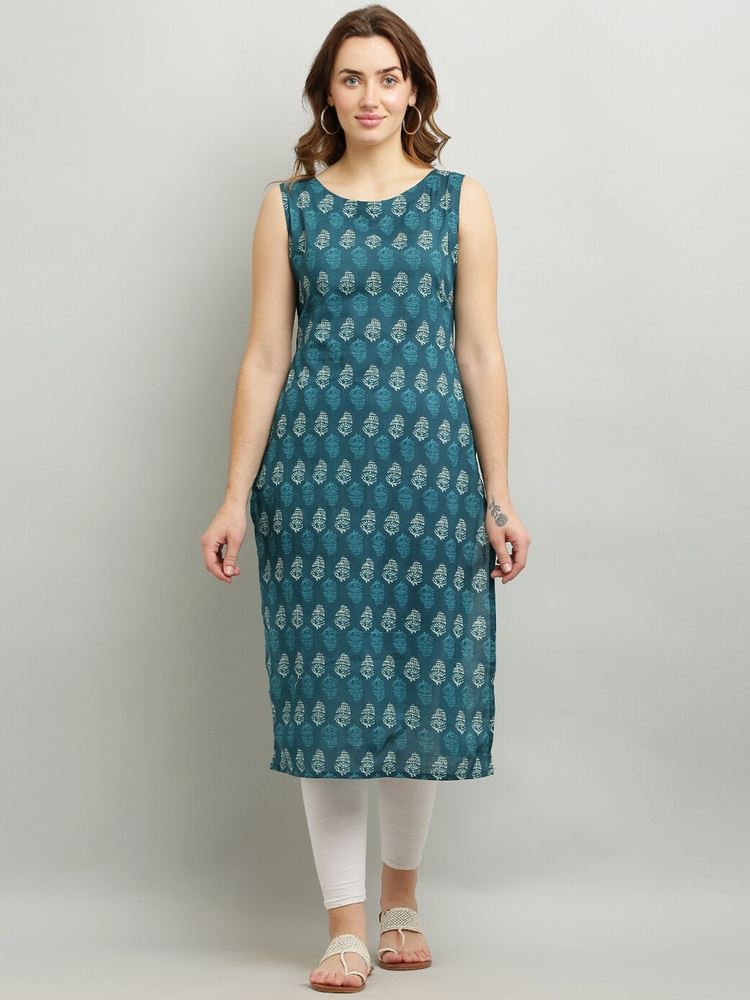 

Waahiba Ethnic Motifs Printed Sleeveless Pure Cotton Kurta, Teal