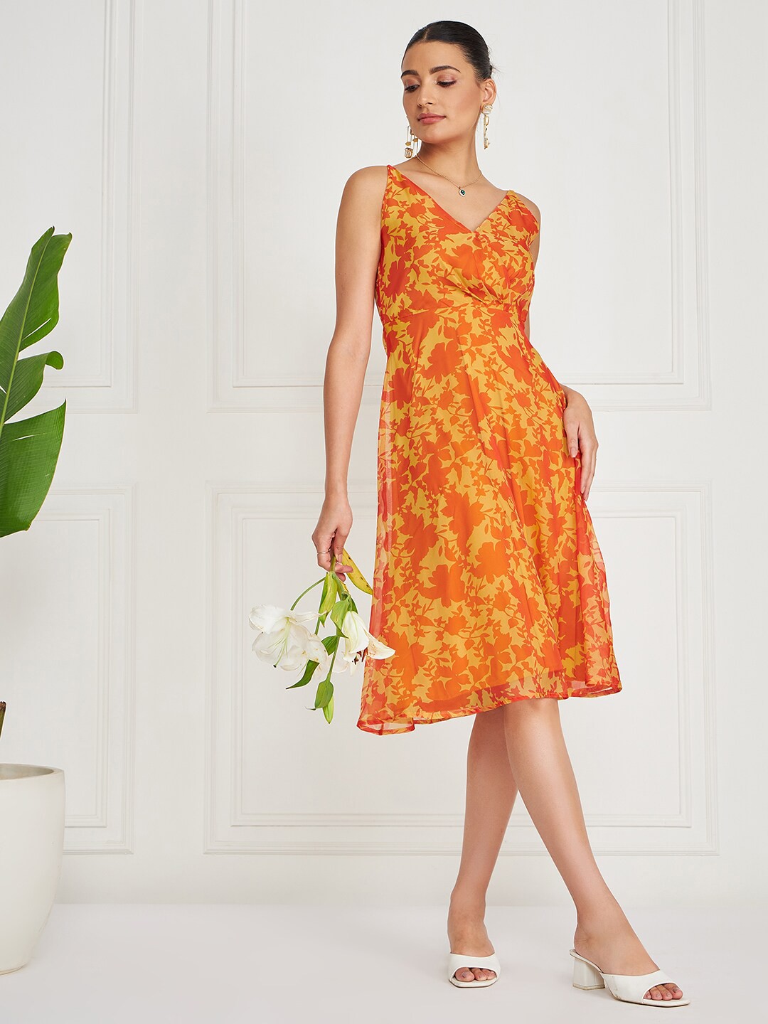 

KASSUALLY Orange V-Neck Floral Print Fit & Flare Dress