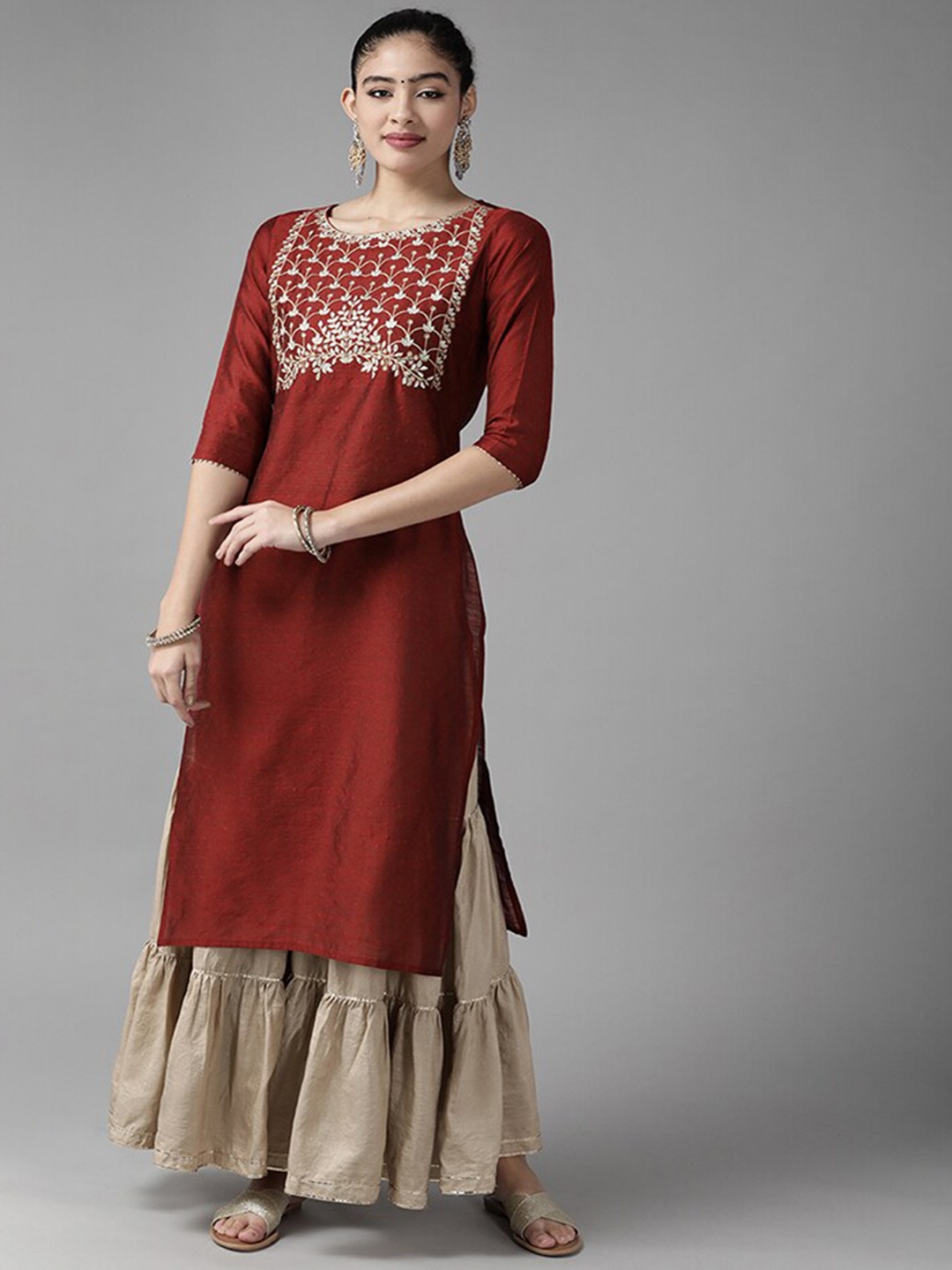 

Indo Era Maroon & Gold-Toned Ethnic Motifs Embroidered Straight Kurta