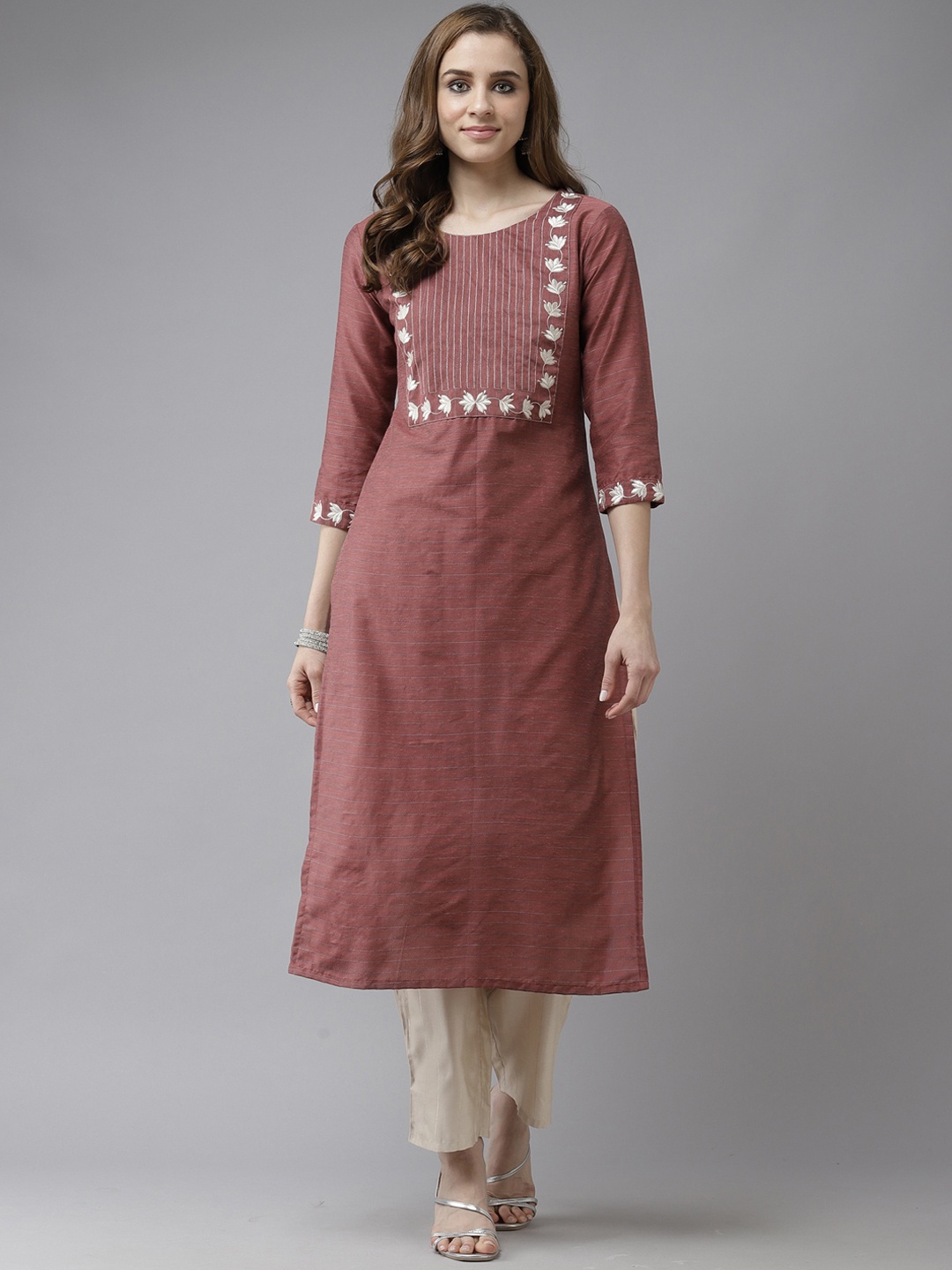 

Indo Era Mauve & White Floral Embroidered Straight Kurta